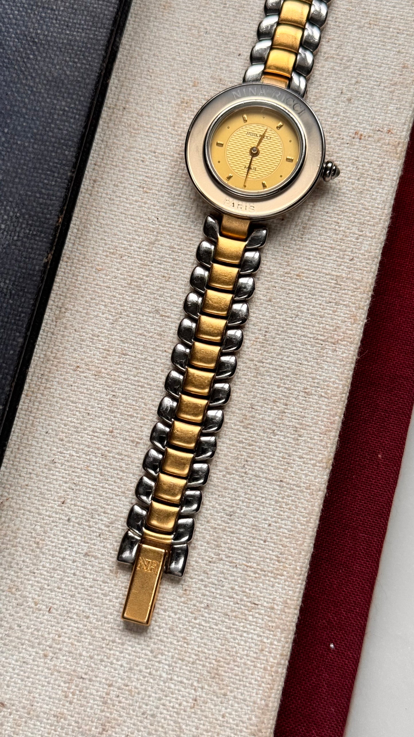 Nina Ricci vintage watch