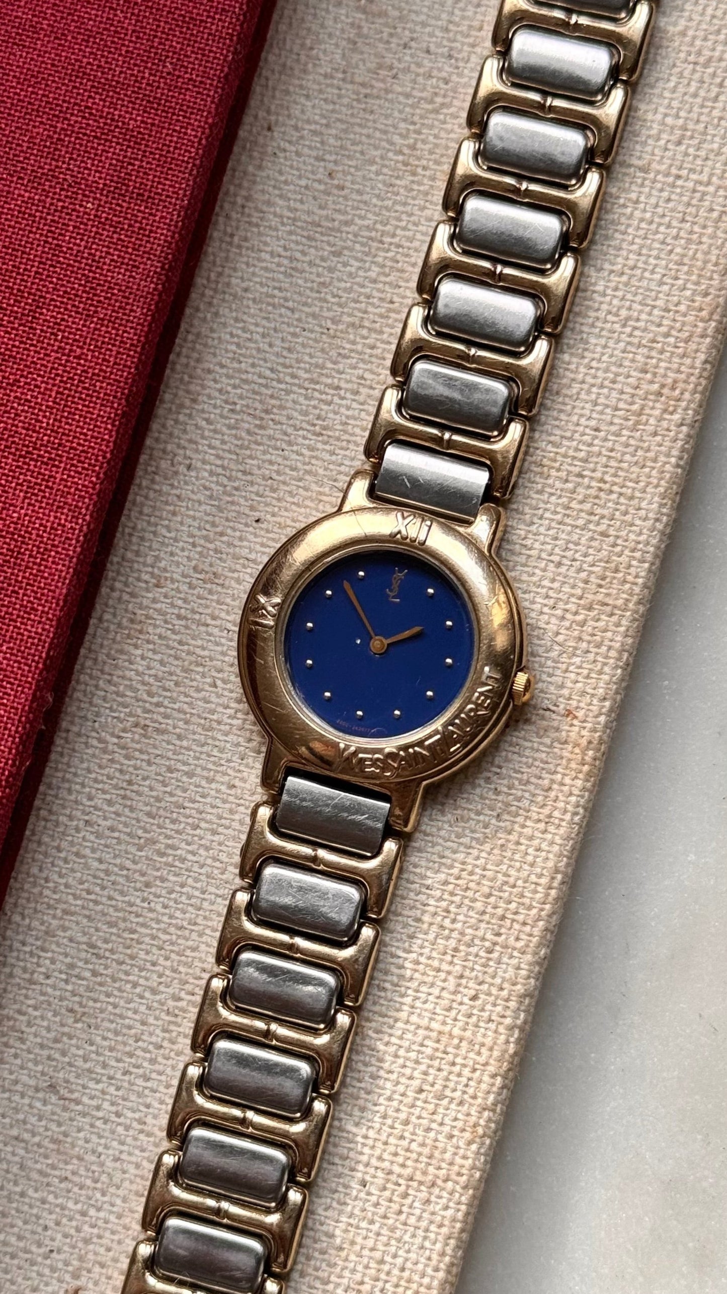 Yves Saint Laurent vintage watch (YSL)