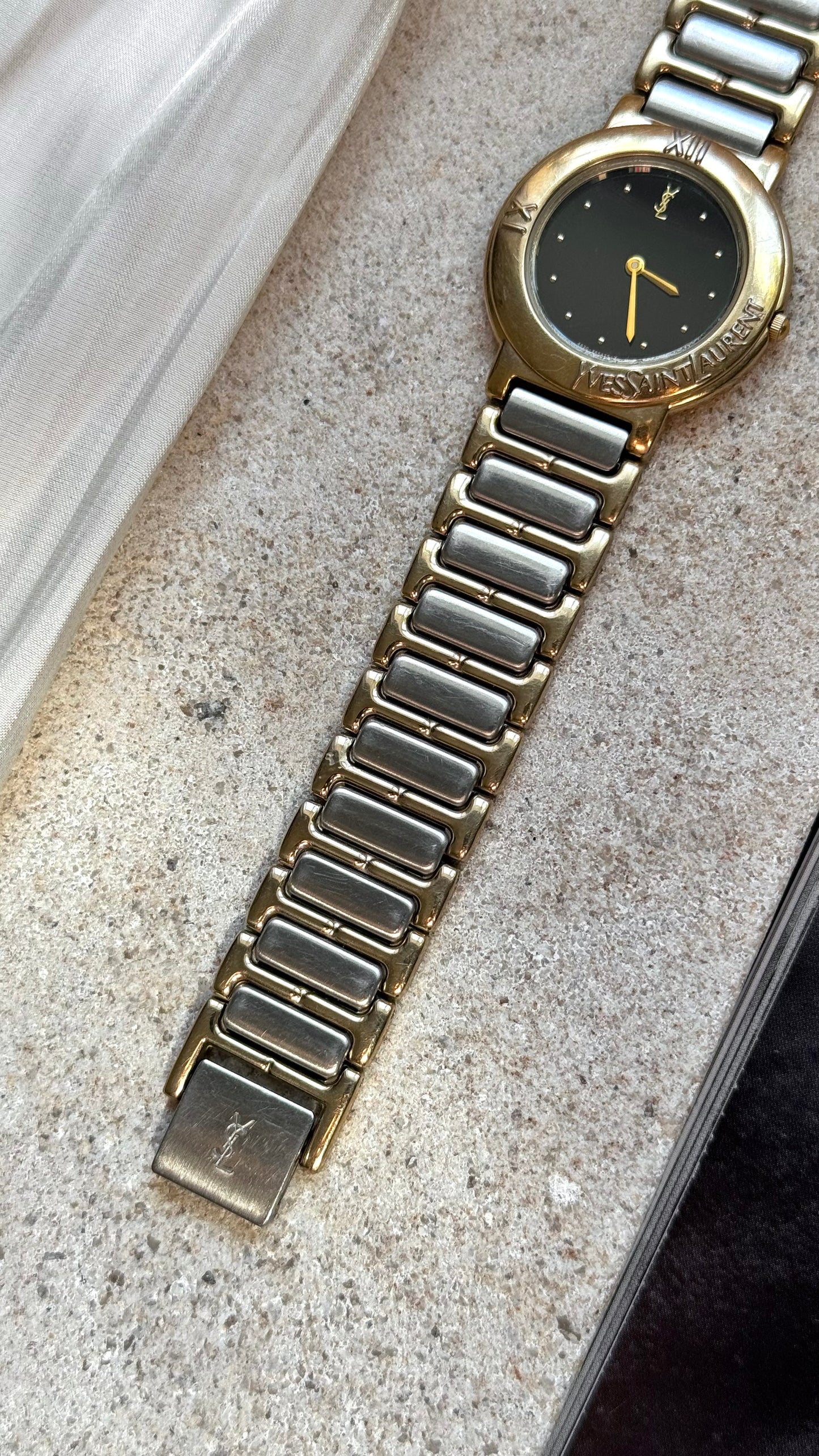 Yves Saint Laurent vintage watch (YSL)