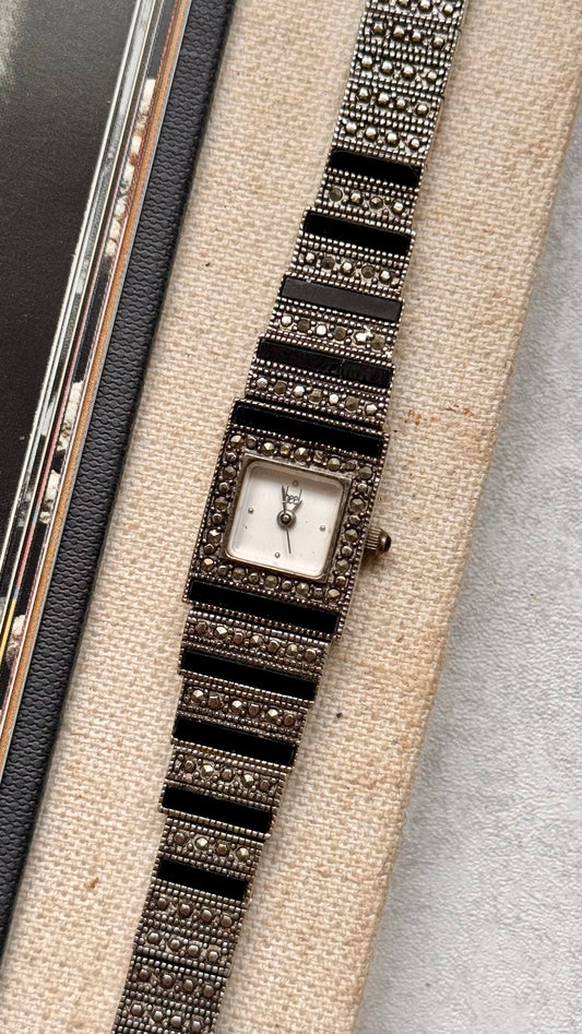Heel vintage watch - silver with marcasite