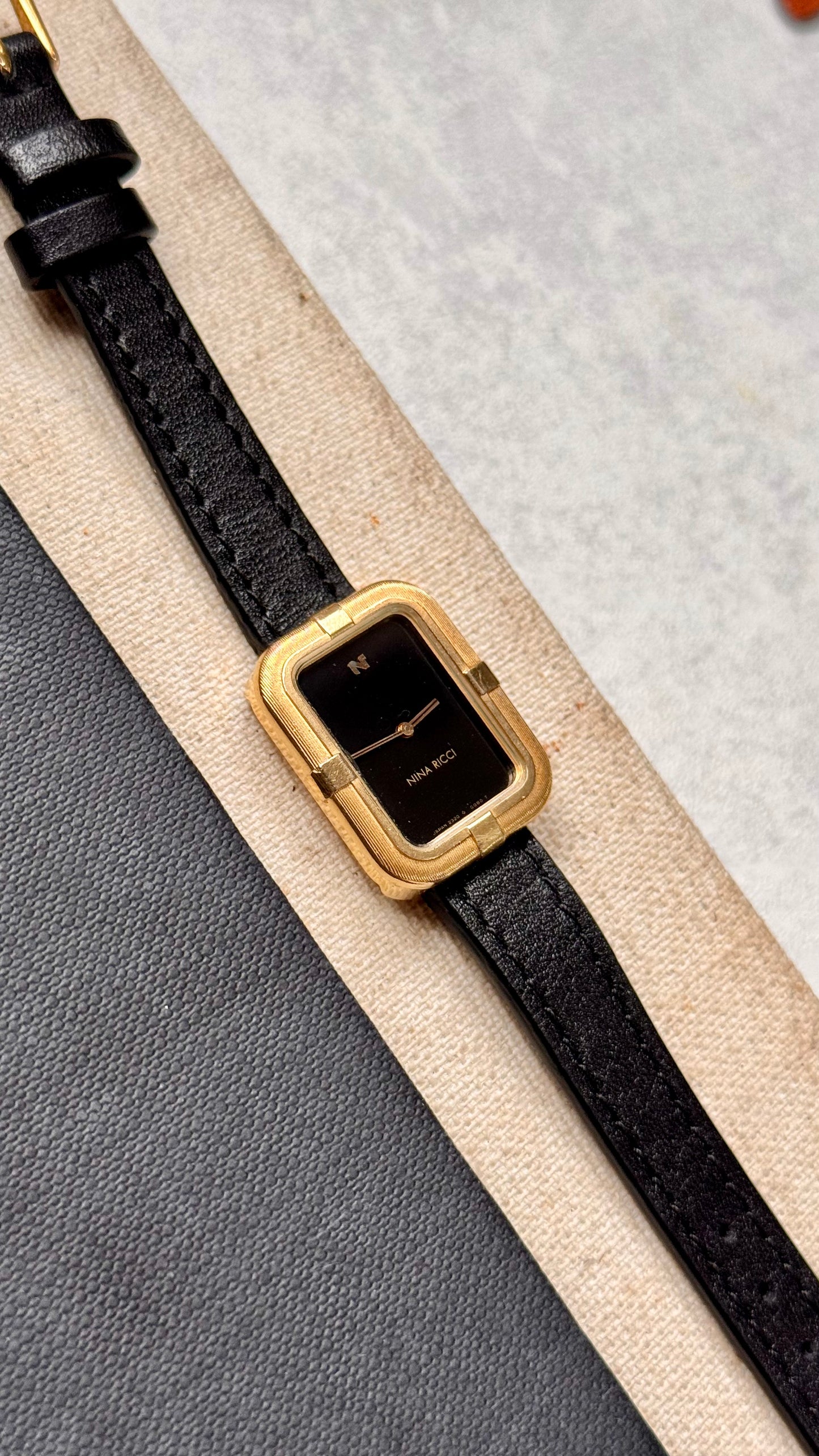 Nina Ricci vintage watch - gold plated