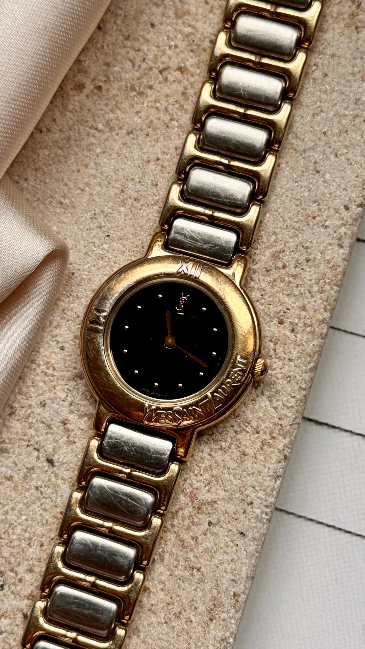 Yves Saint Laurent vintage watch (YSL)