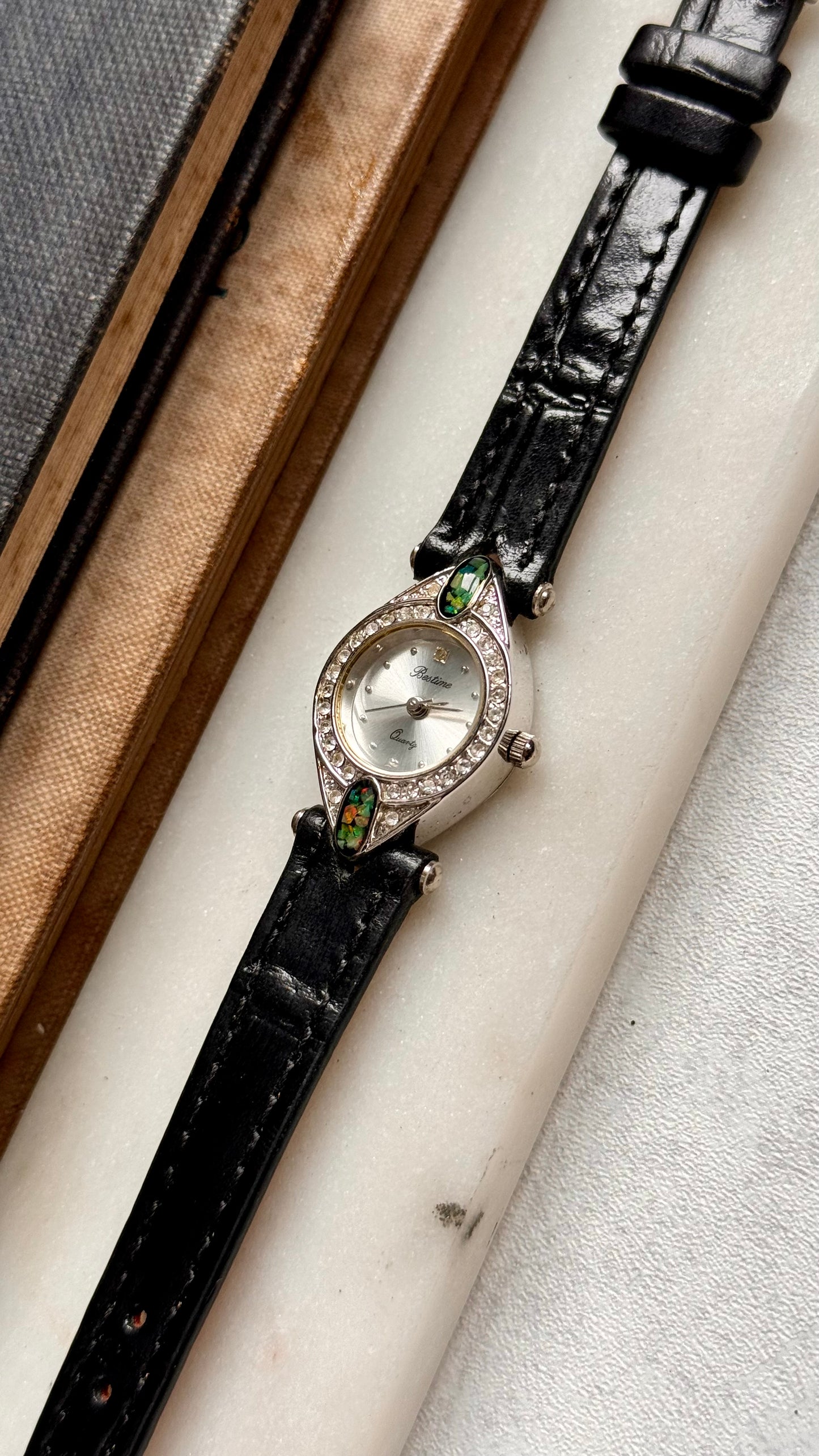 Bestime vintage watch - genuine opal