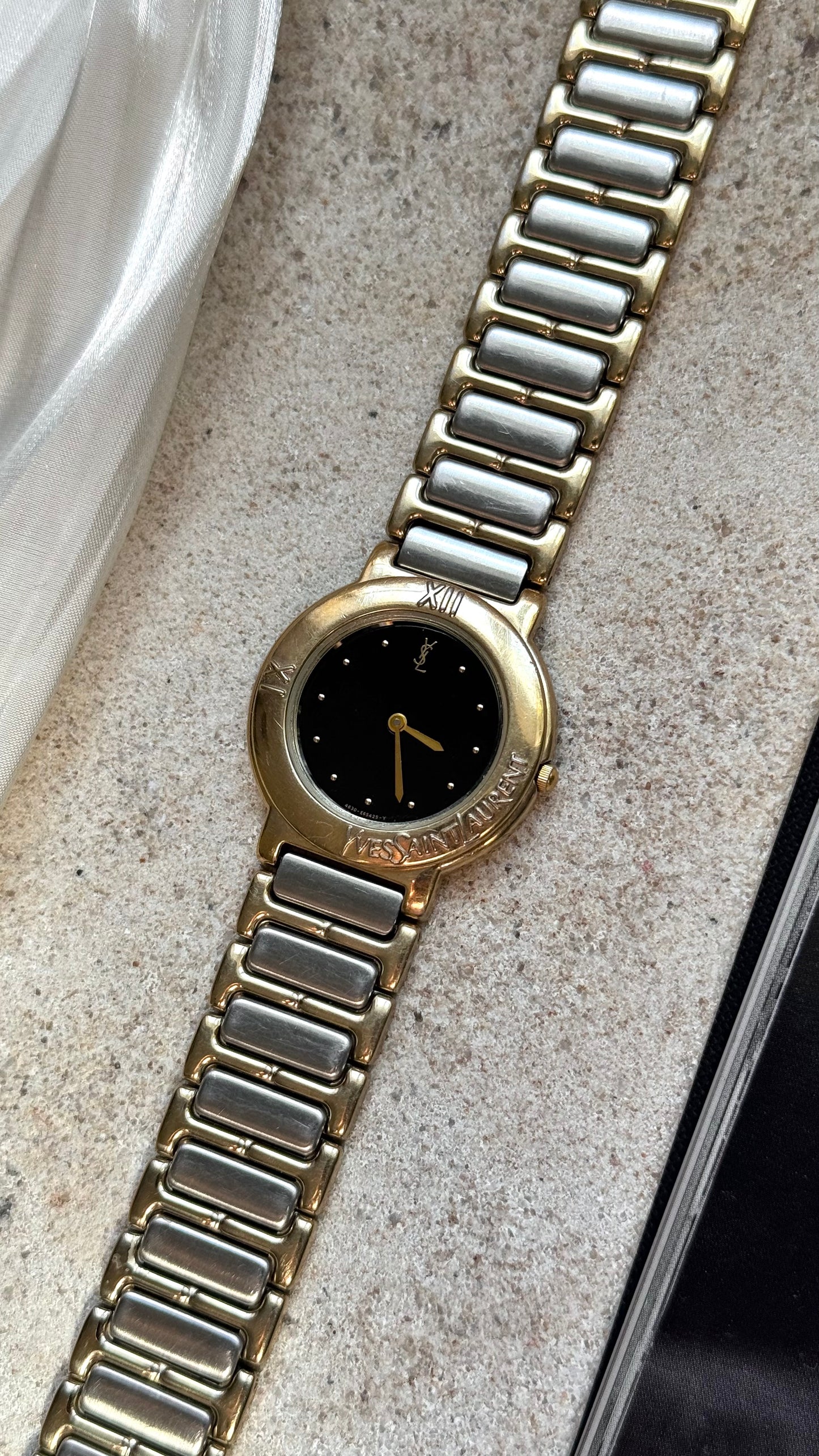 Yves Saint Laurent vintage watch (YSL)