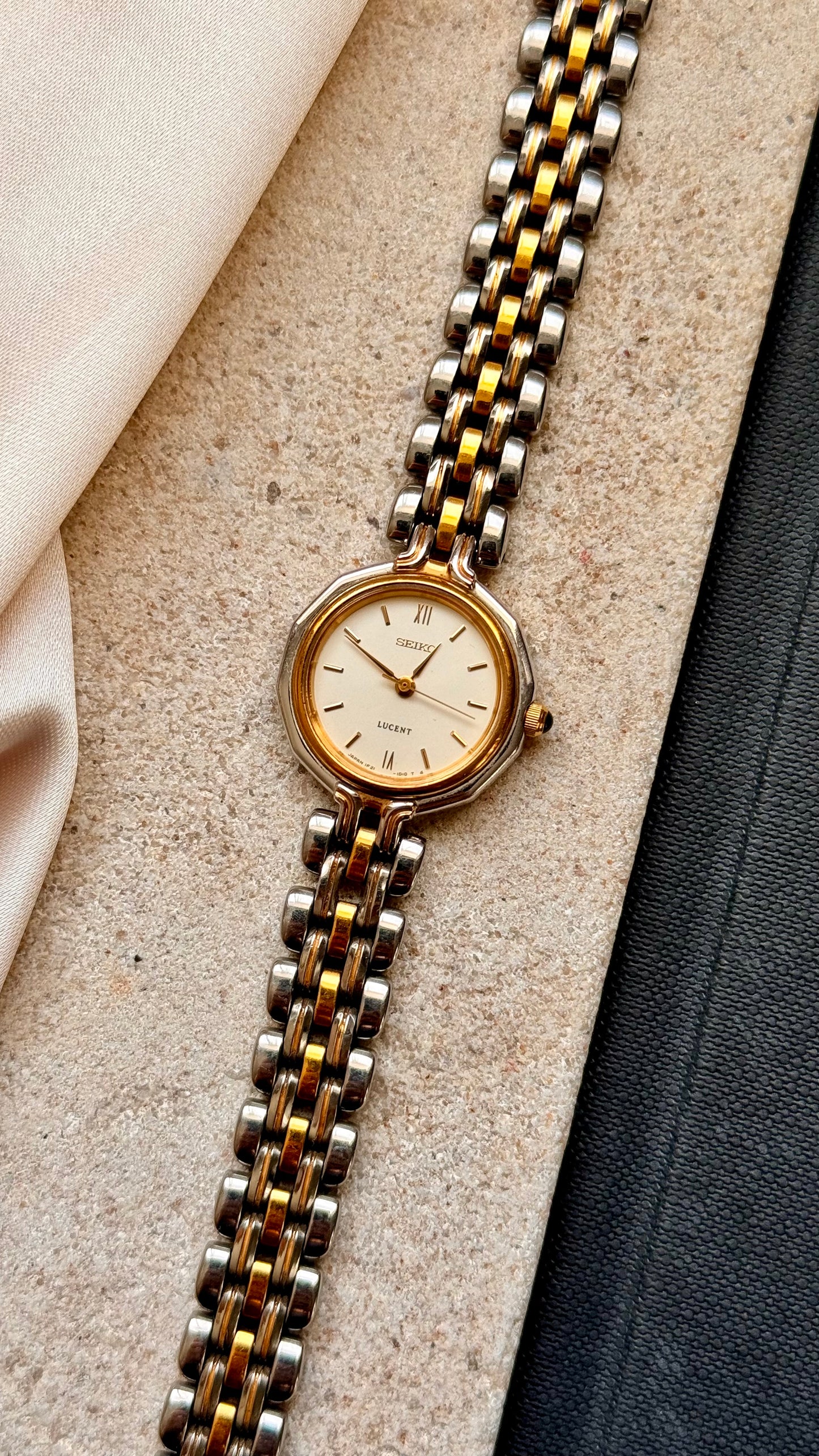 Seiko Lucent vintage watch