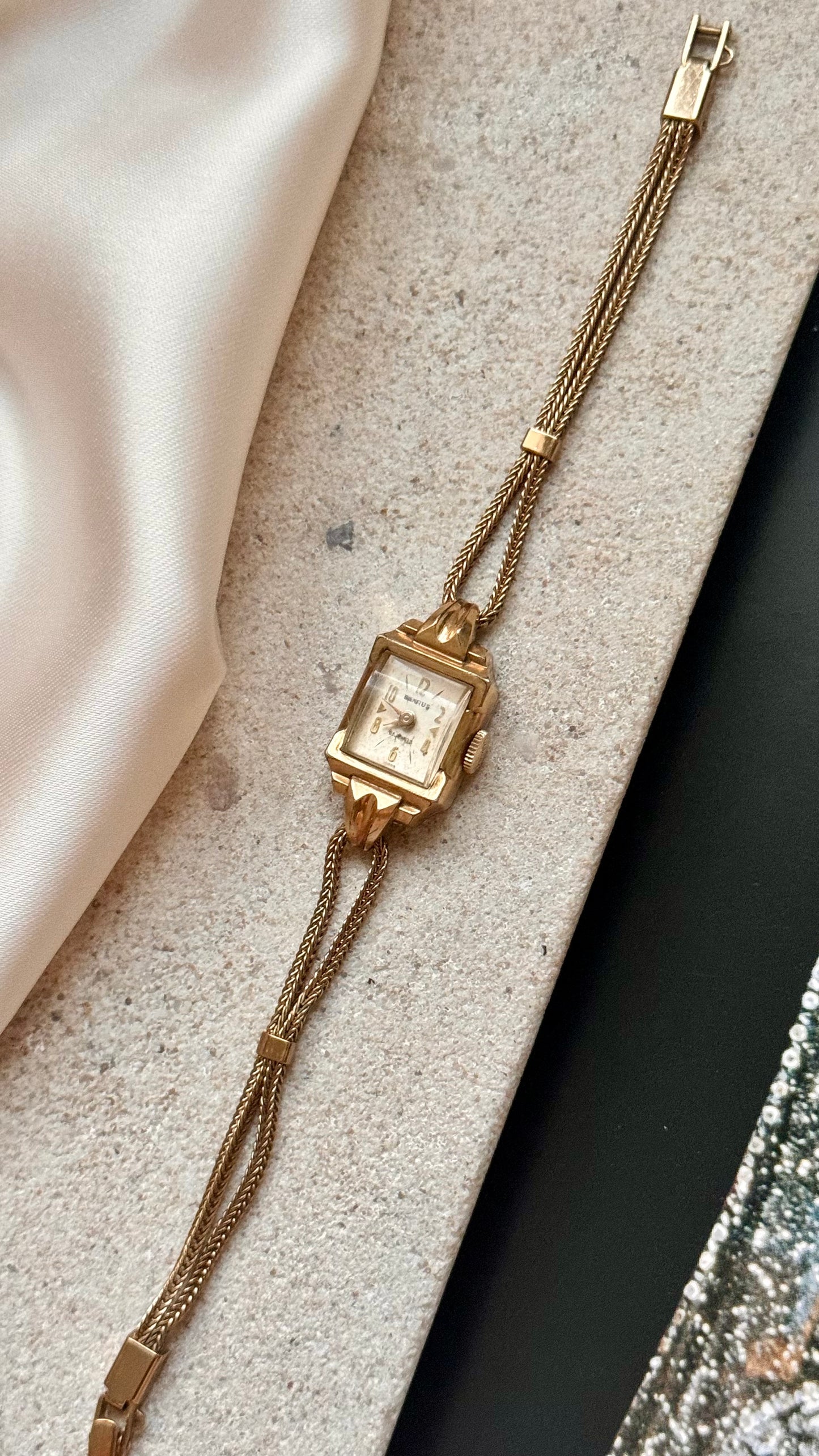 Benrus rolled gold vintage watch - 1960s