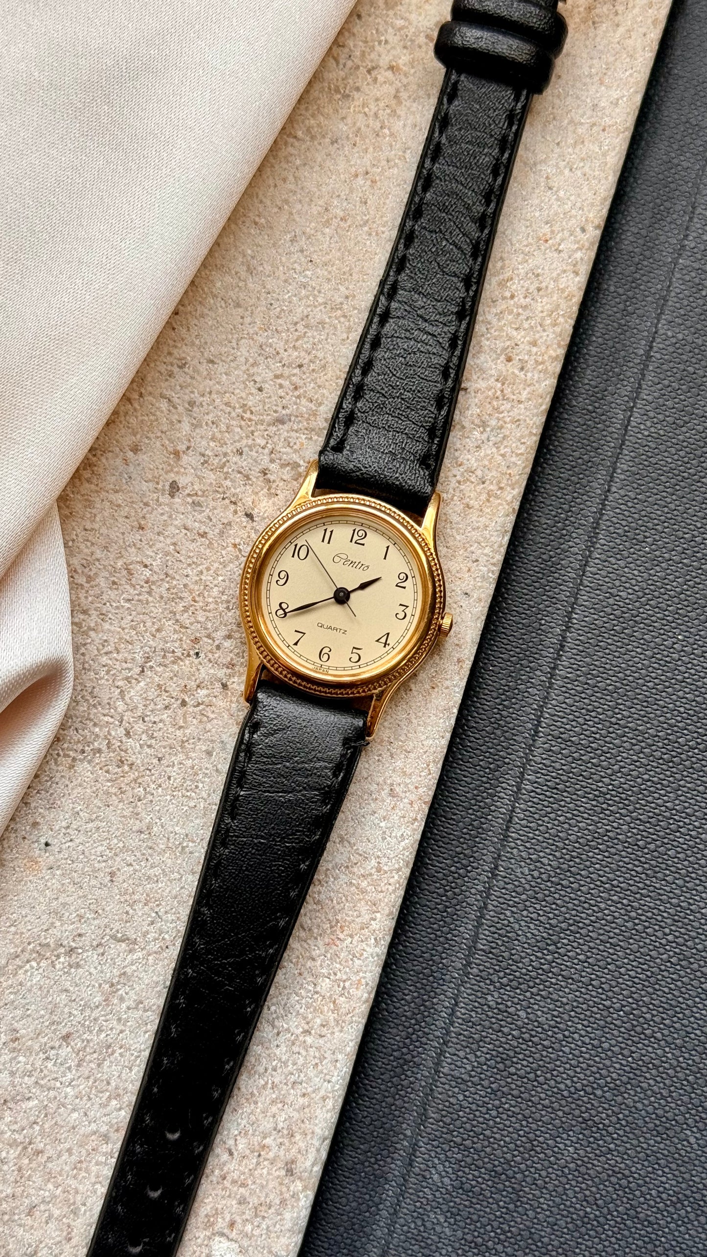 Centro vintage ladies watch