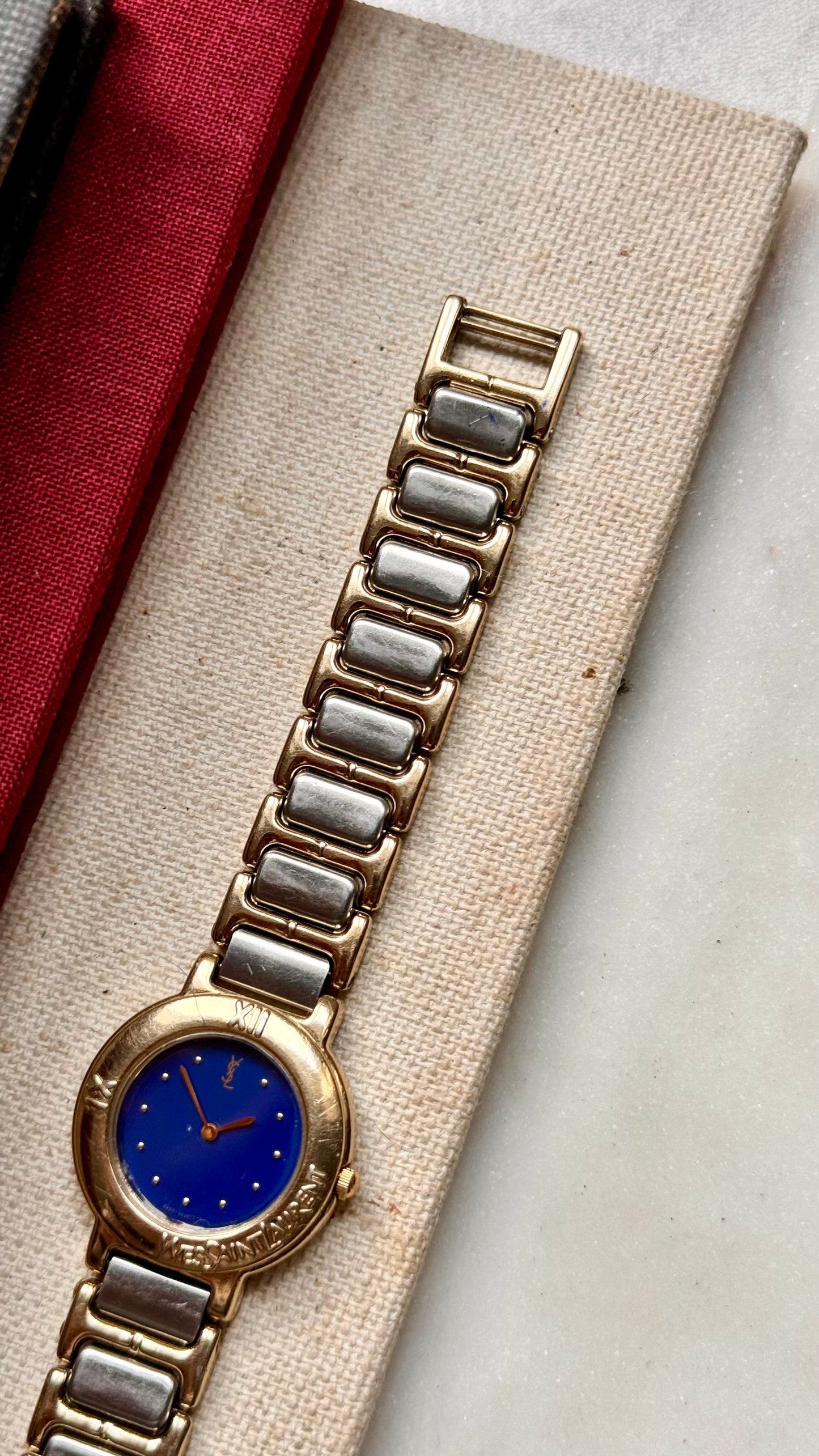 Yves Saint Laurent vintage watch (YSL)