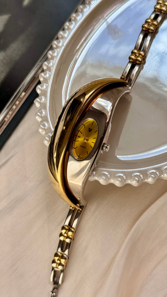 Valentino Peekaboo vintage watch