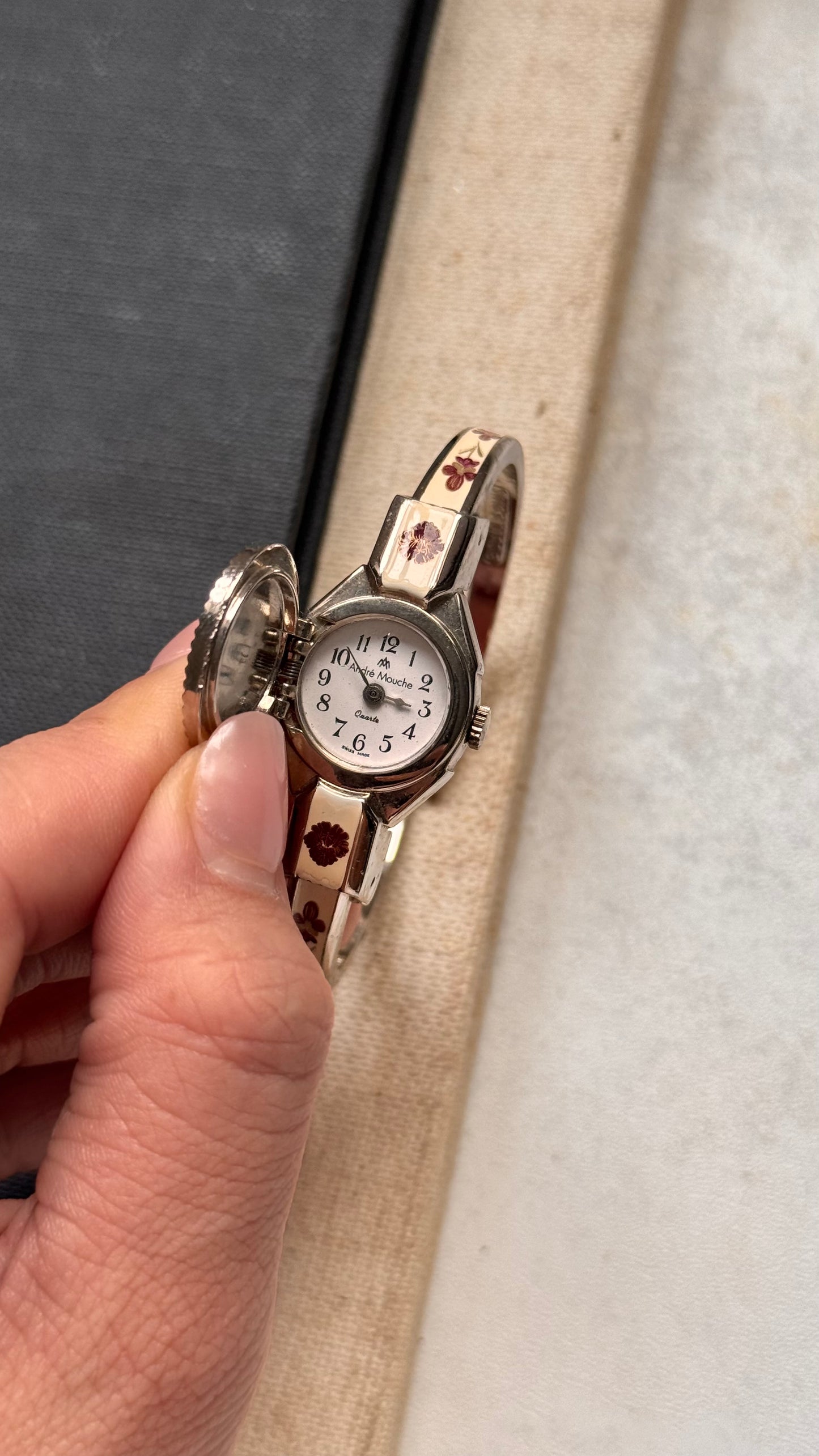 André Mouche Peekaboo vintage watch - with original box
