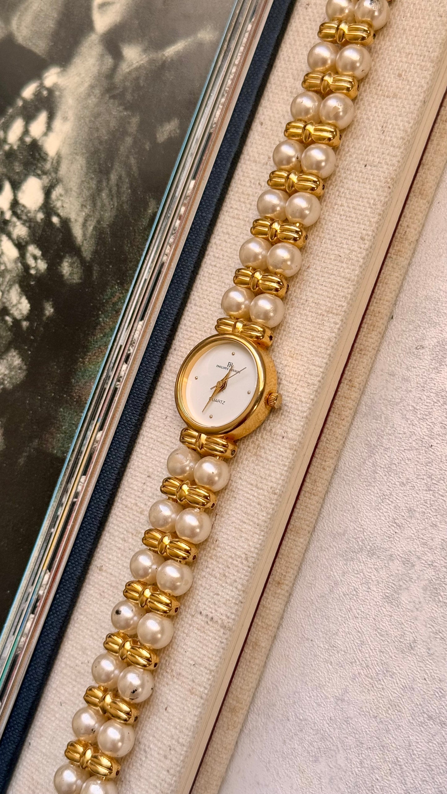 Philippe Renault vintage watch - faux pearl bracelet