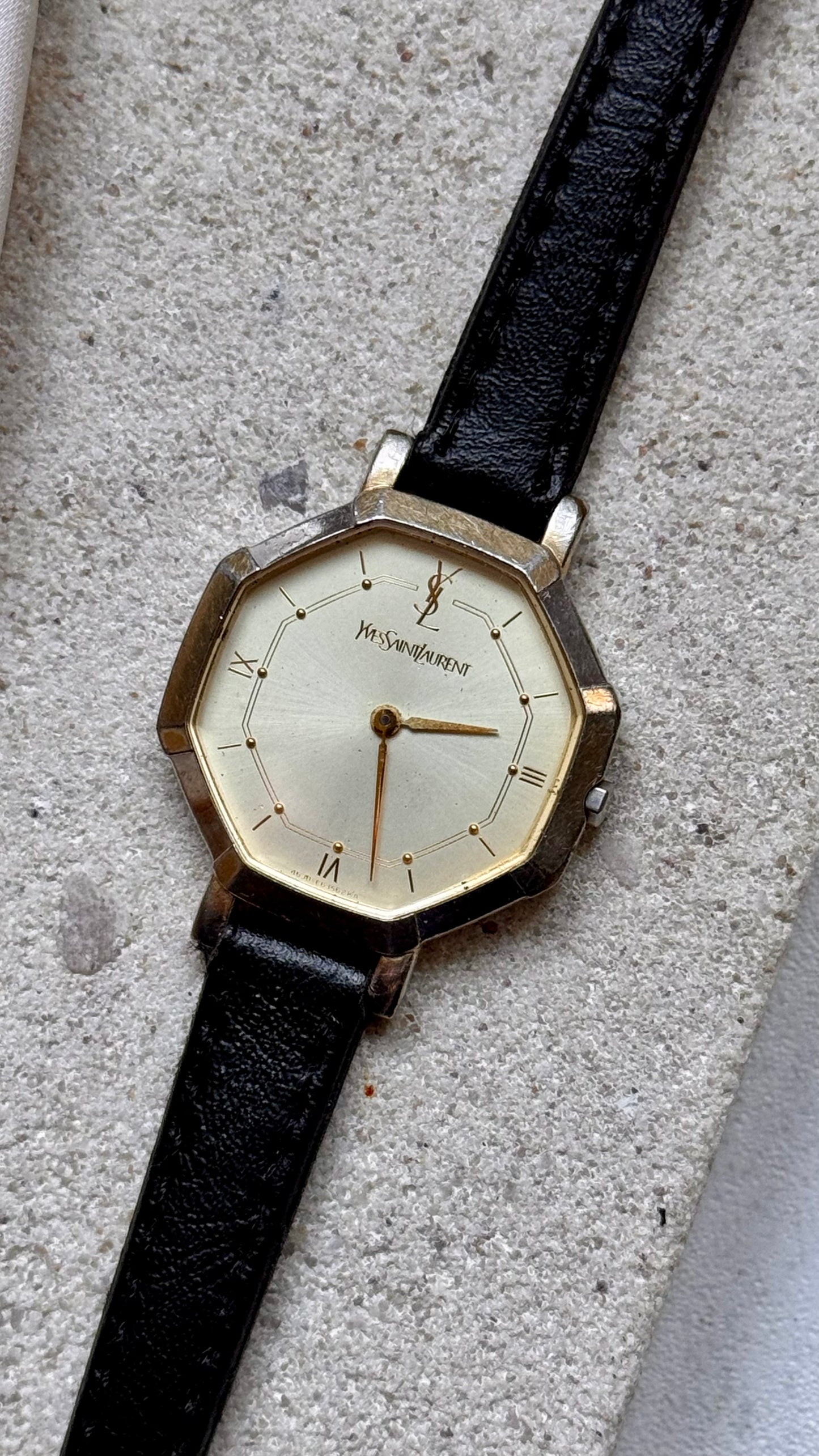 Yves Saint Laurent vintage watch (YSL)