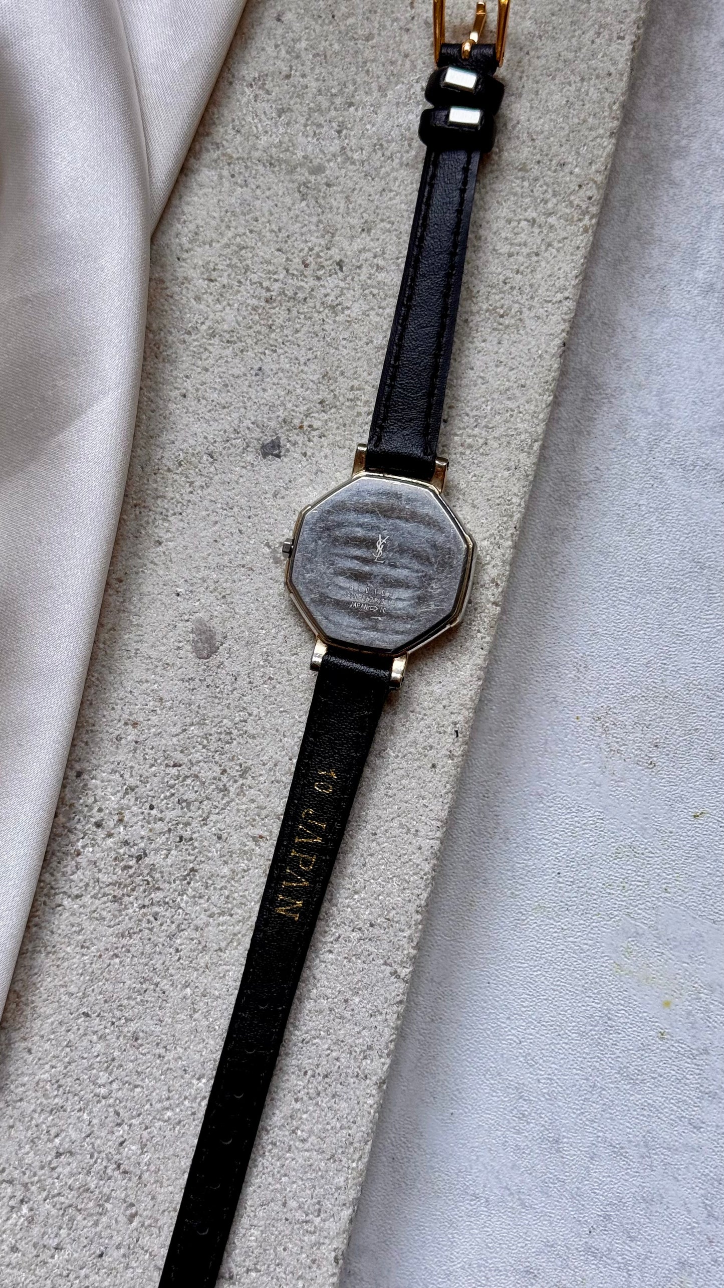 Yves Saint Laurent vintage watch (YSL)