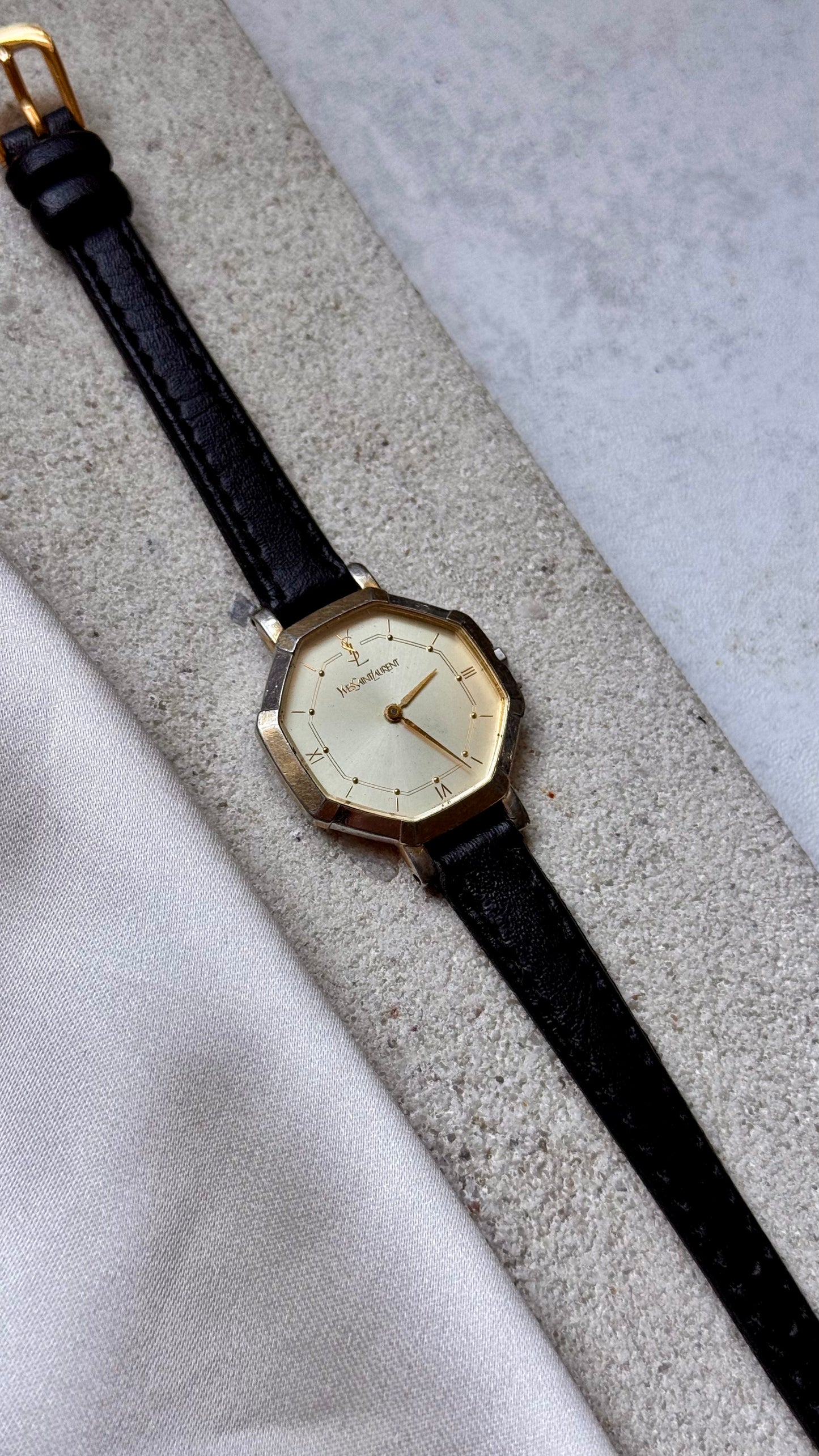 Yves Saint Laurent vintage watch (YSL)