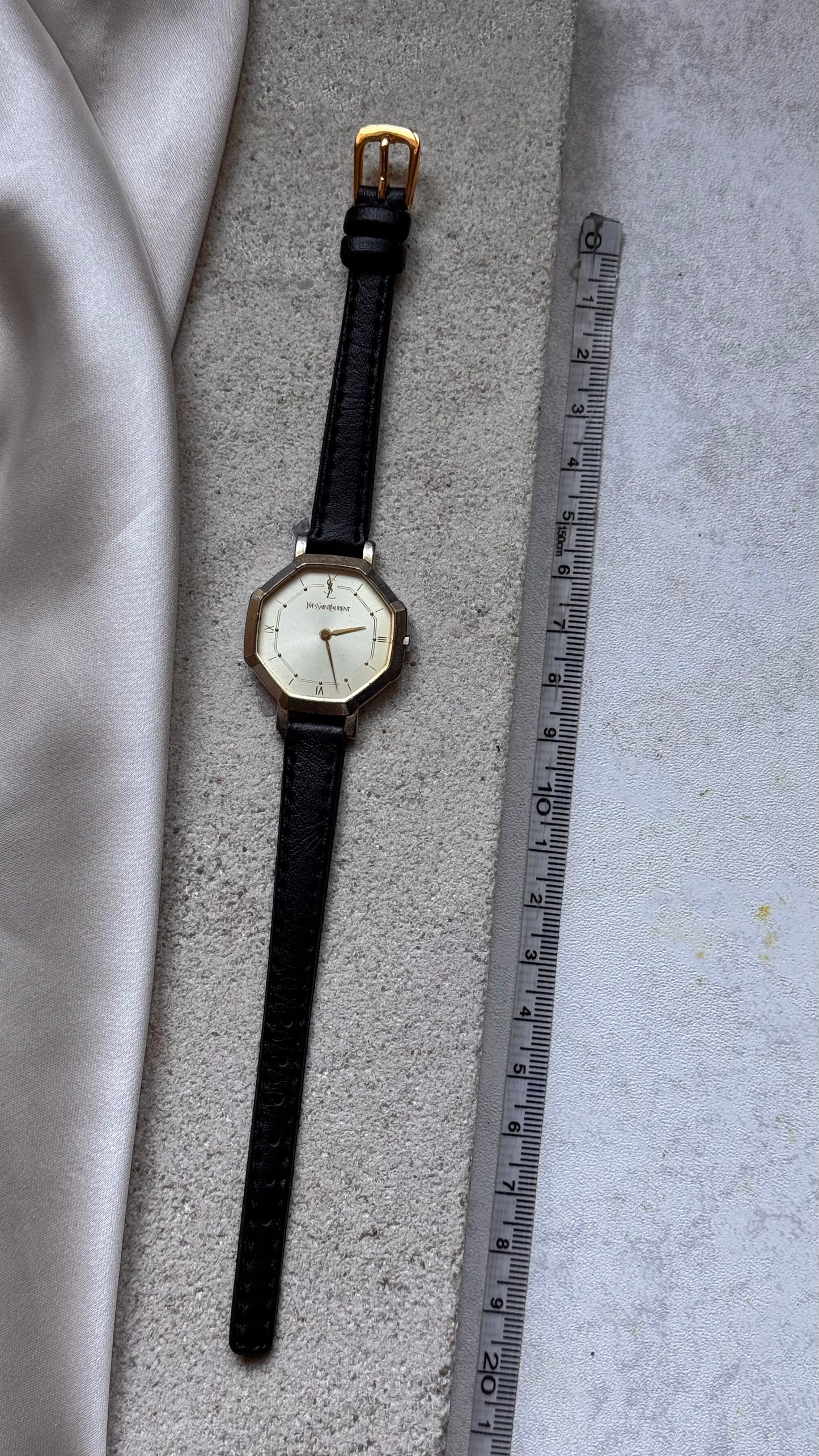 Yves Saint Laurent vintage watch (YSL)