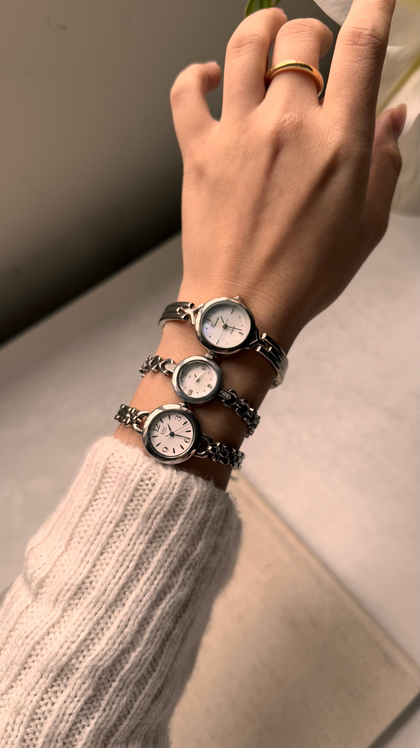 Silver tone vintage watches