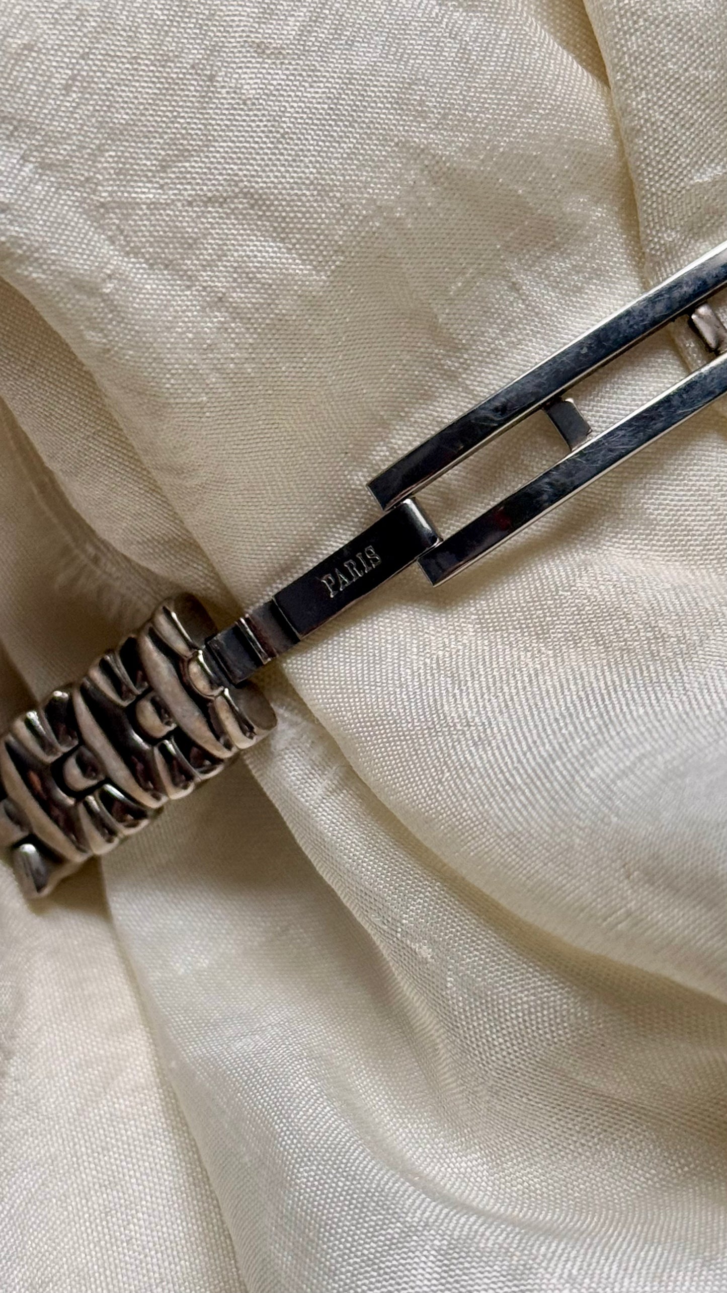 Nina Ricci vintage watch - Mother of Pearl dial