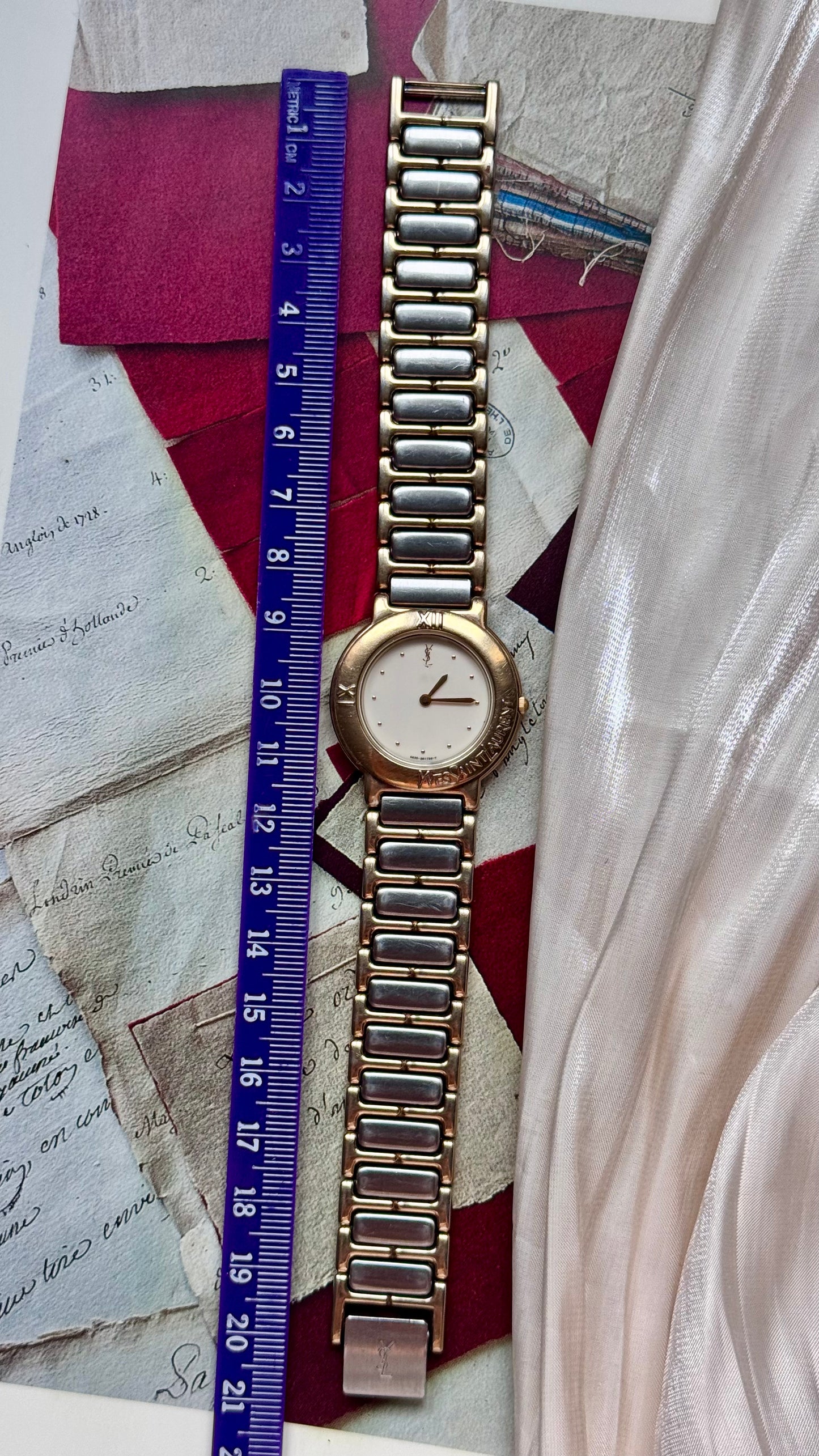 Yves Saint Laurent vintage watch (YSL) 1990s