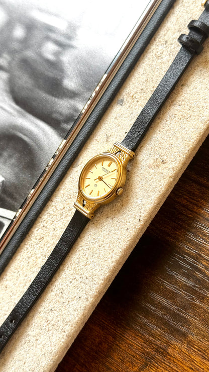ORIENT Vintage Watch 1980s - Oval face, gold plated