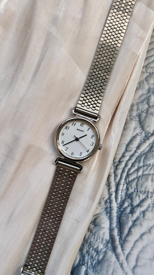 Vintage Seiko 1991 Watch - Adjustable Mesh Strap