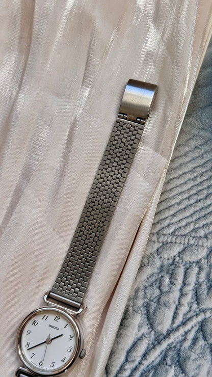 Vintage Seiko 1991 Watch - Adjustable Mesh Strap