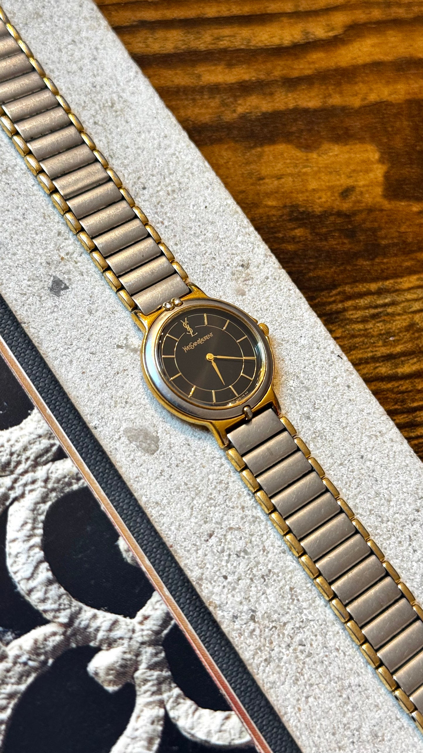 Yves Saint Laurent vintage watch (YSL) 1990s - Black Dial