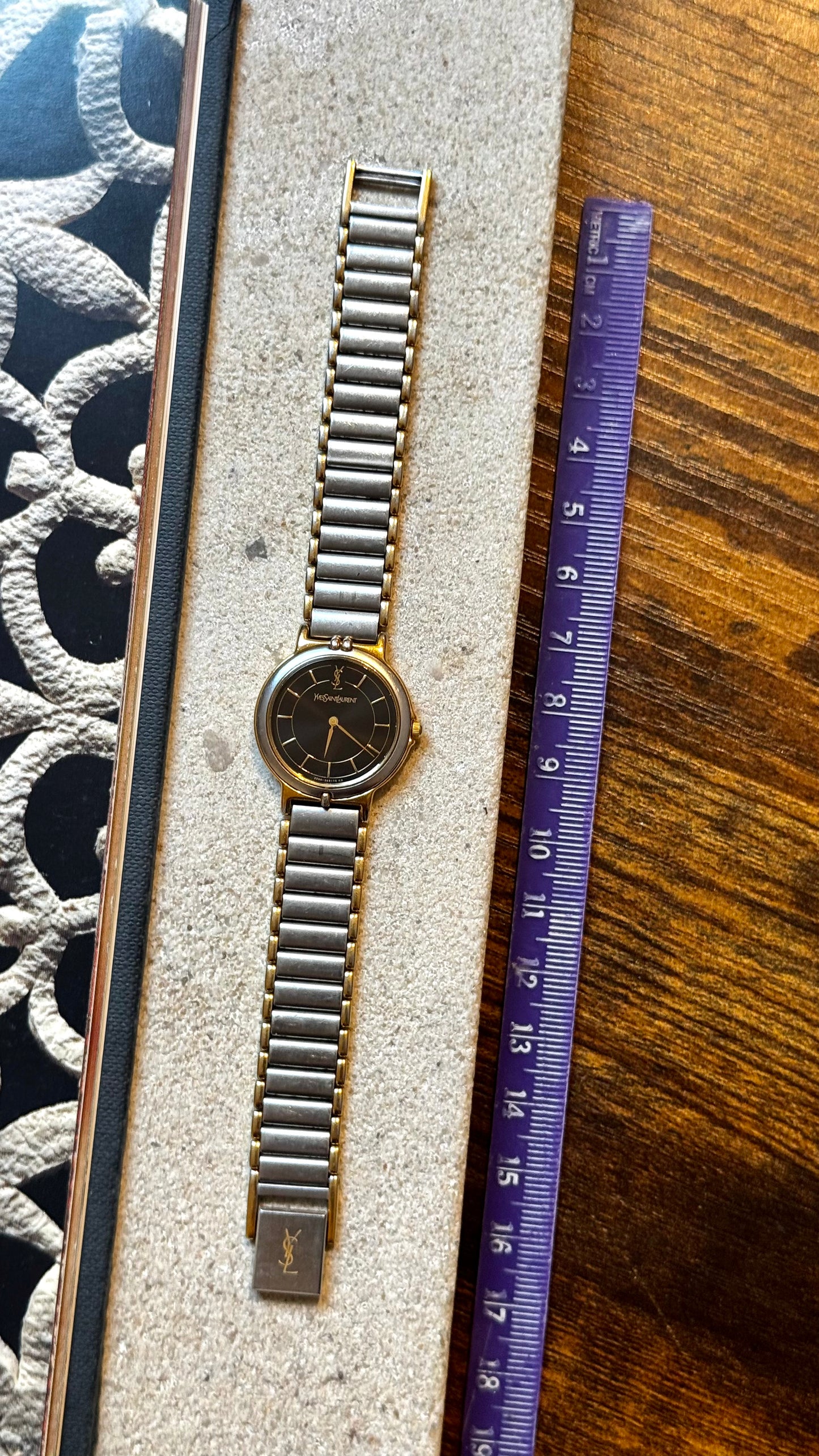 Yves Saint Laurent vintage watch (YSL) 1990s - Black Dial