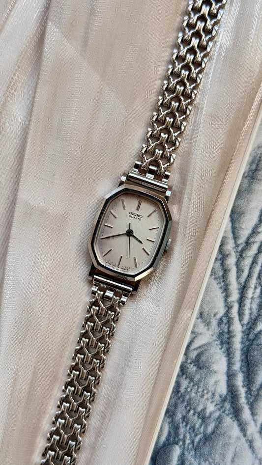 Vintage Seiko 1990 Watch
