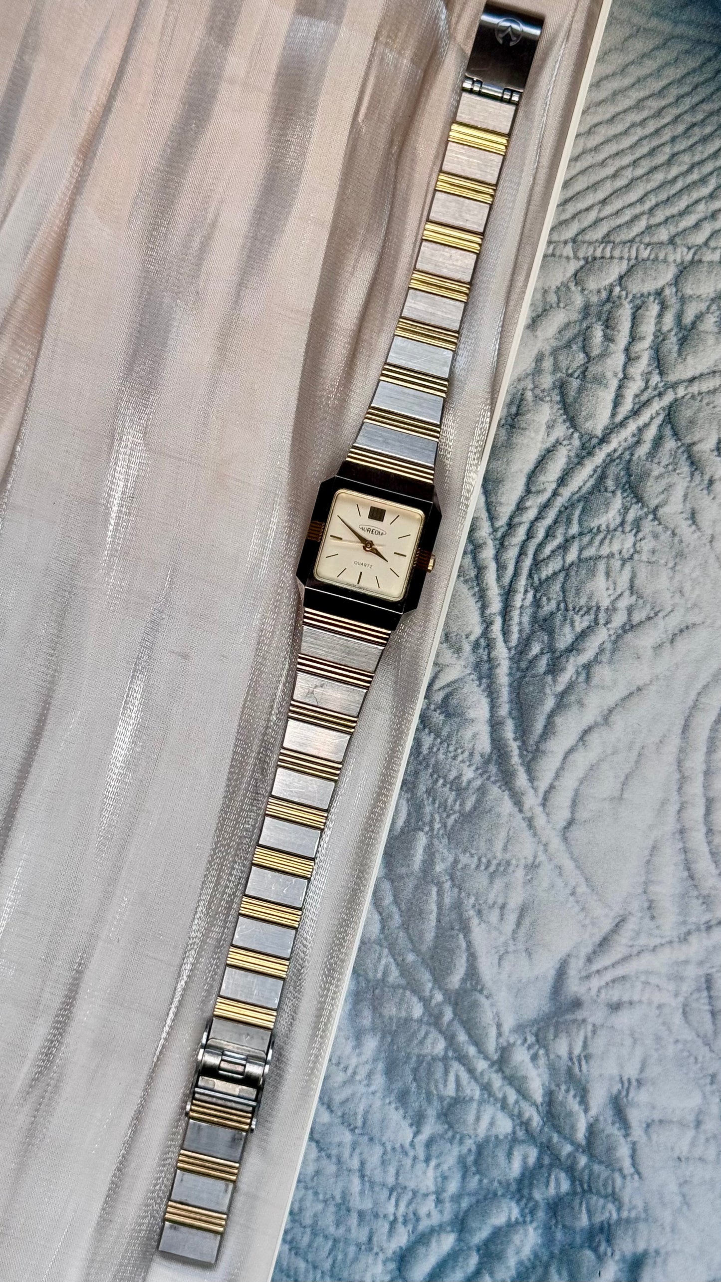 Vintage Aureole Watch 1990s