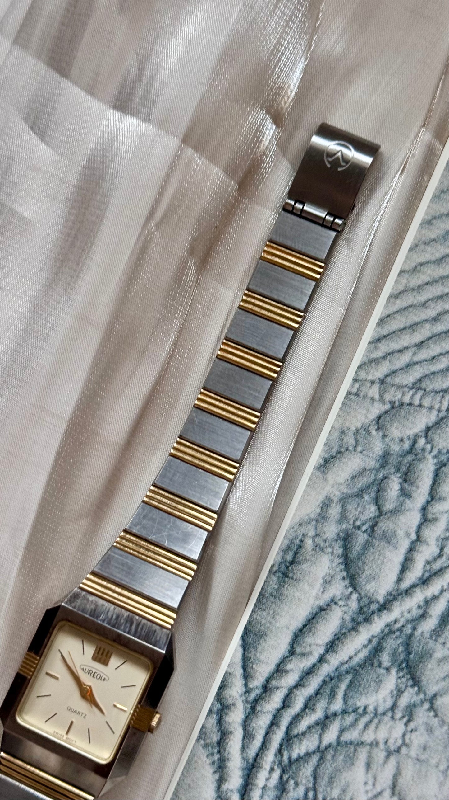 Vintage Aureole Watch 1990s