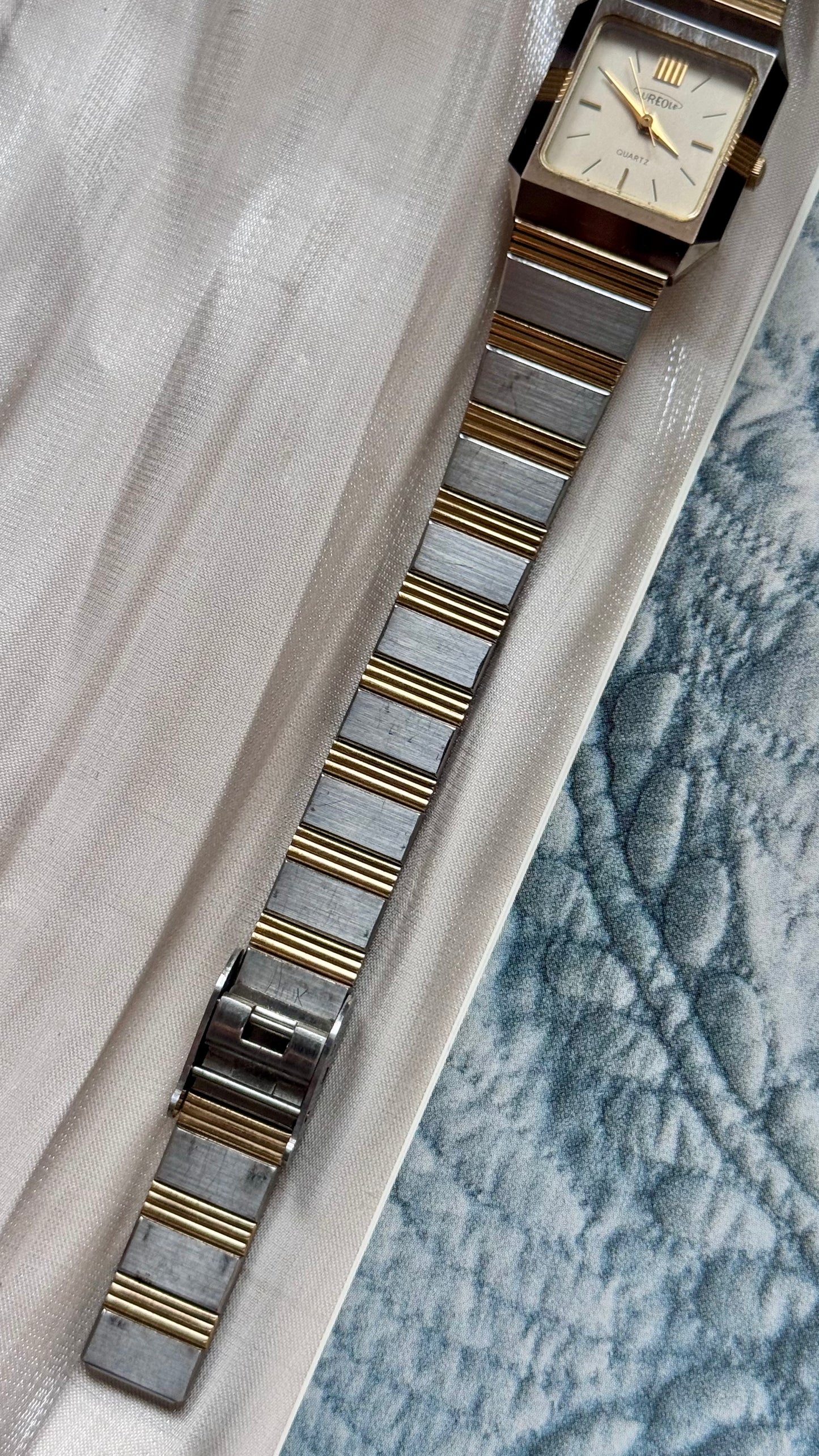 Vintage Aureole Watch 1990s