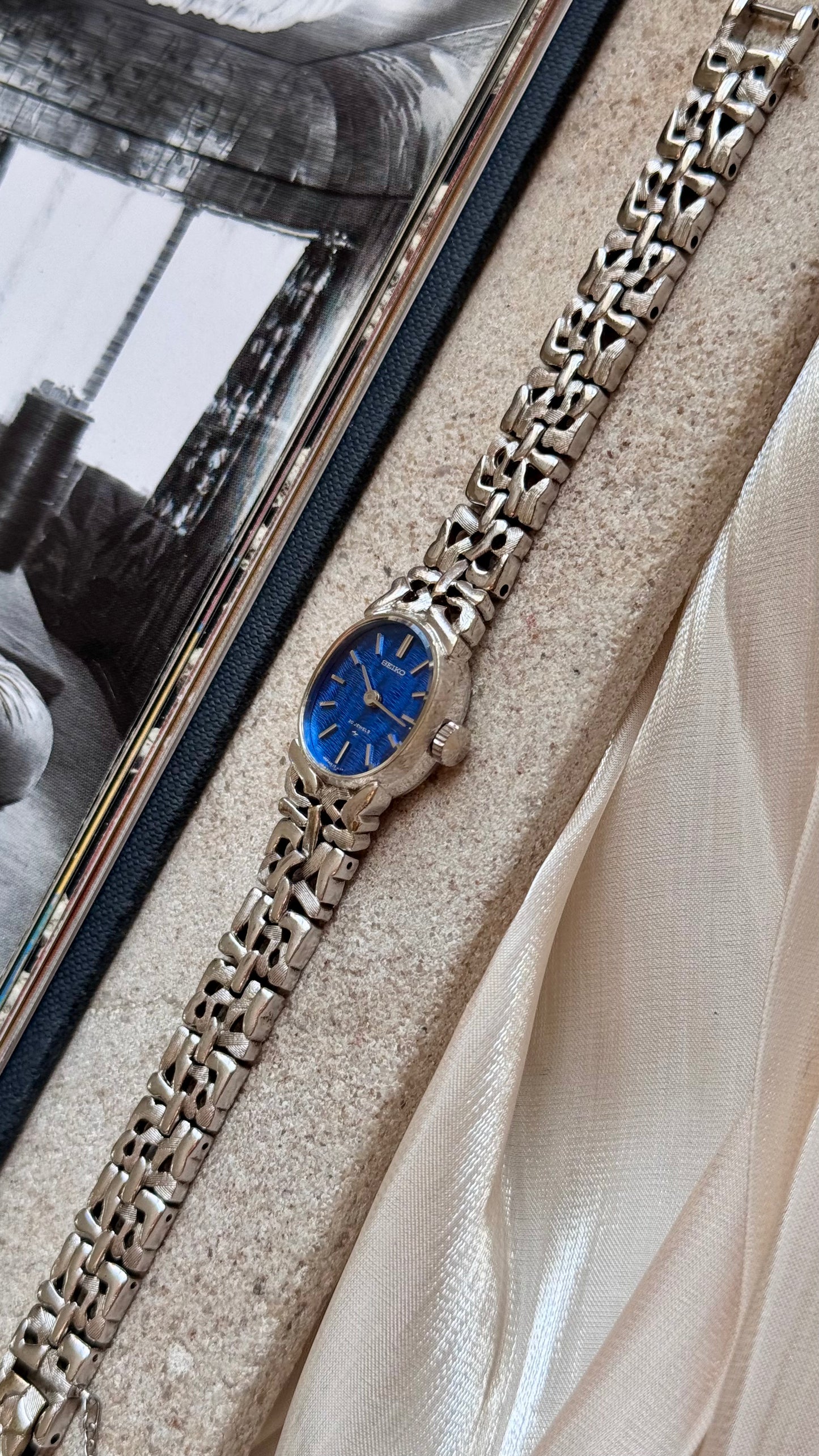 Seiko 1960s manual vintage watch 20 jewels- white gold plated