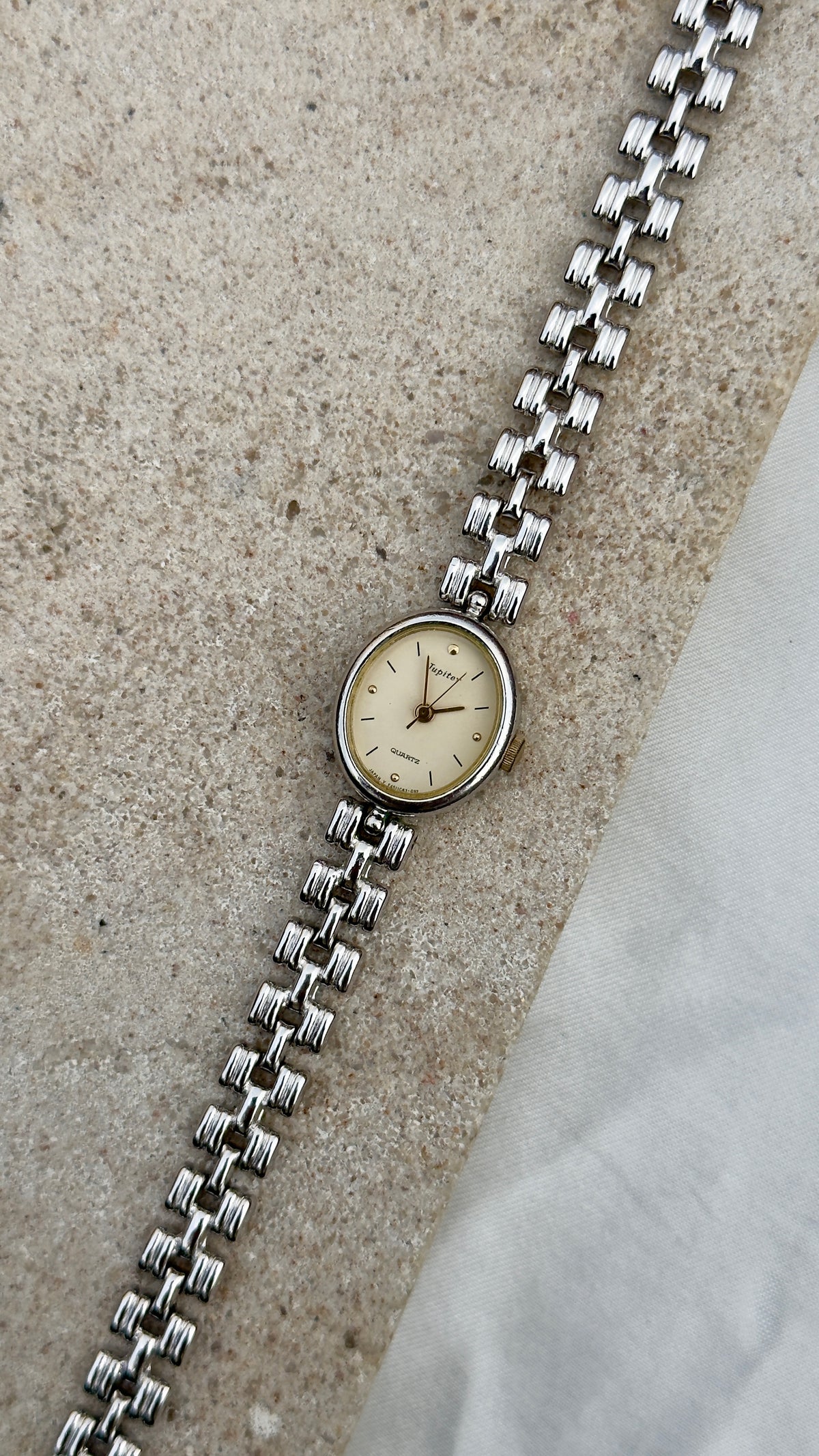 ORIENT Vintage Watch 1990s - Oval Face, Near Mint
