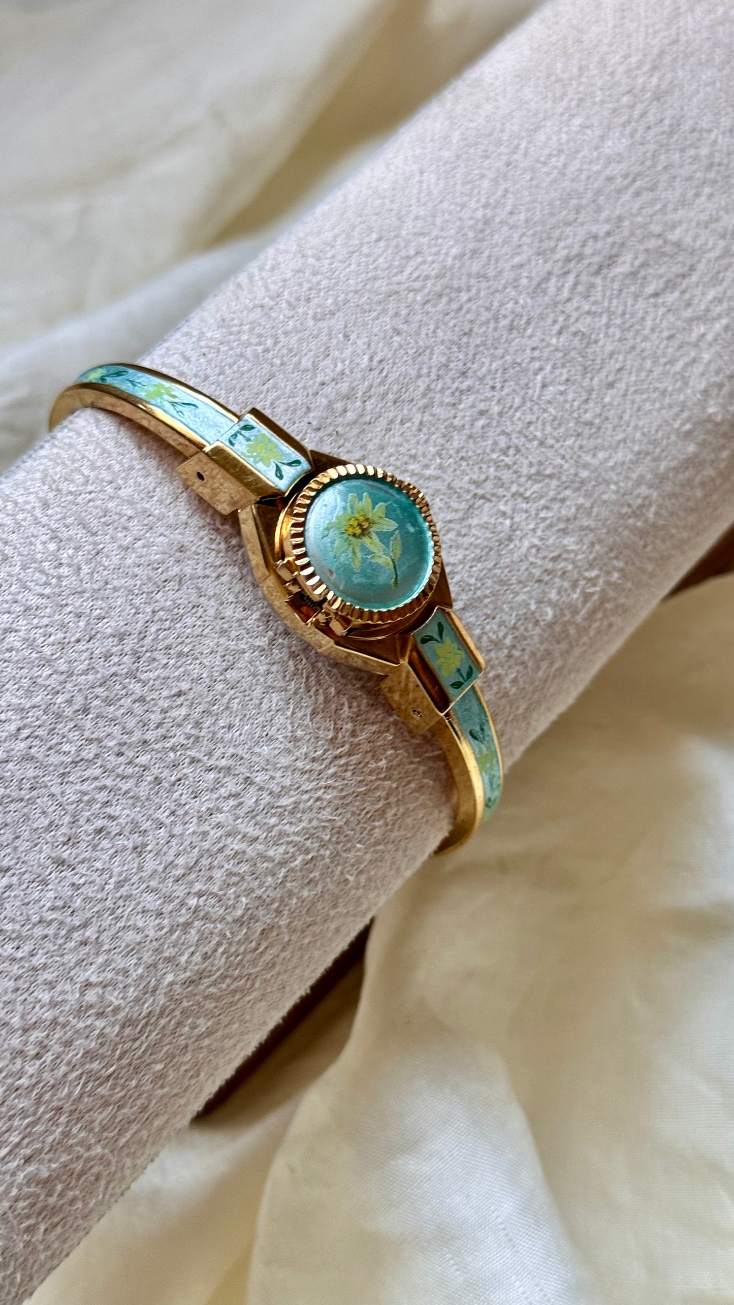 Curtis Peekaboo vintage watch