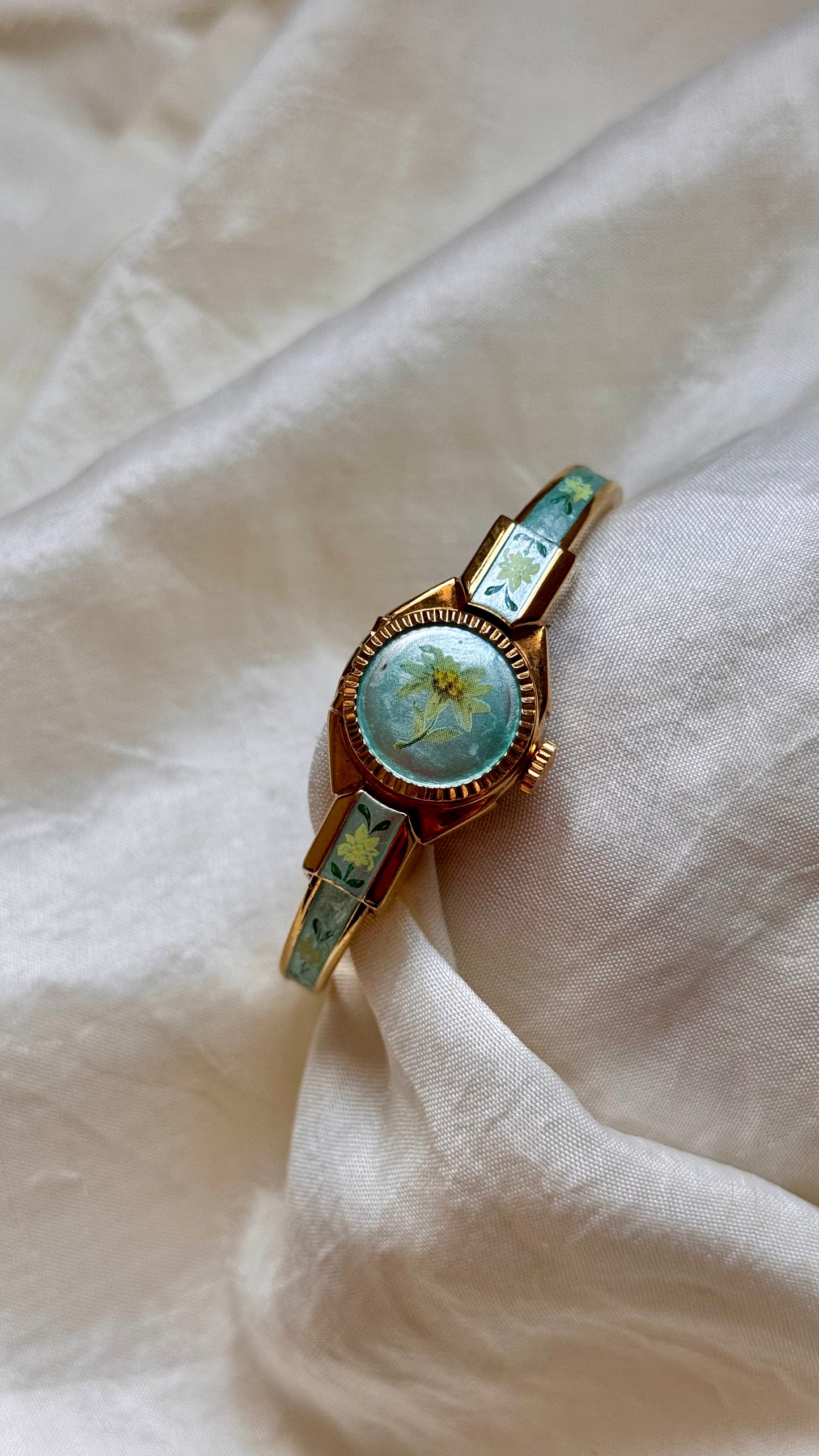 Curtis Peekaboo vintage watch