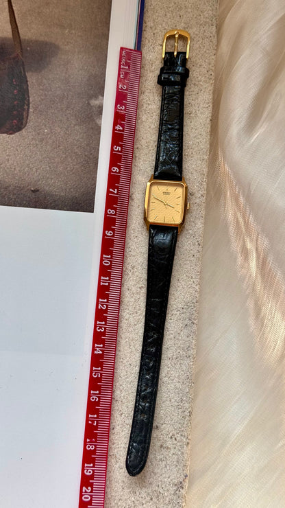 Seiko 1995 vintage watch - nickel alloy case