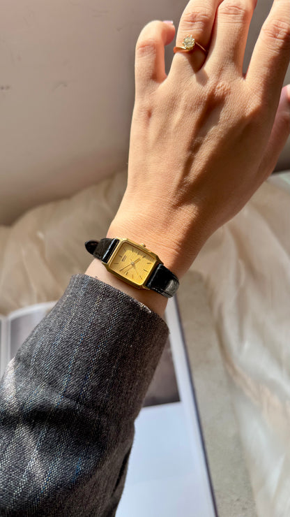 Seiko 1995 vintage watch - nickel alloy case