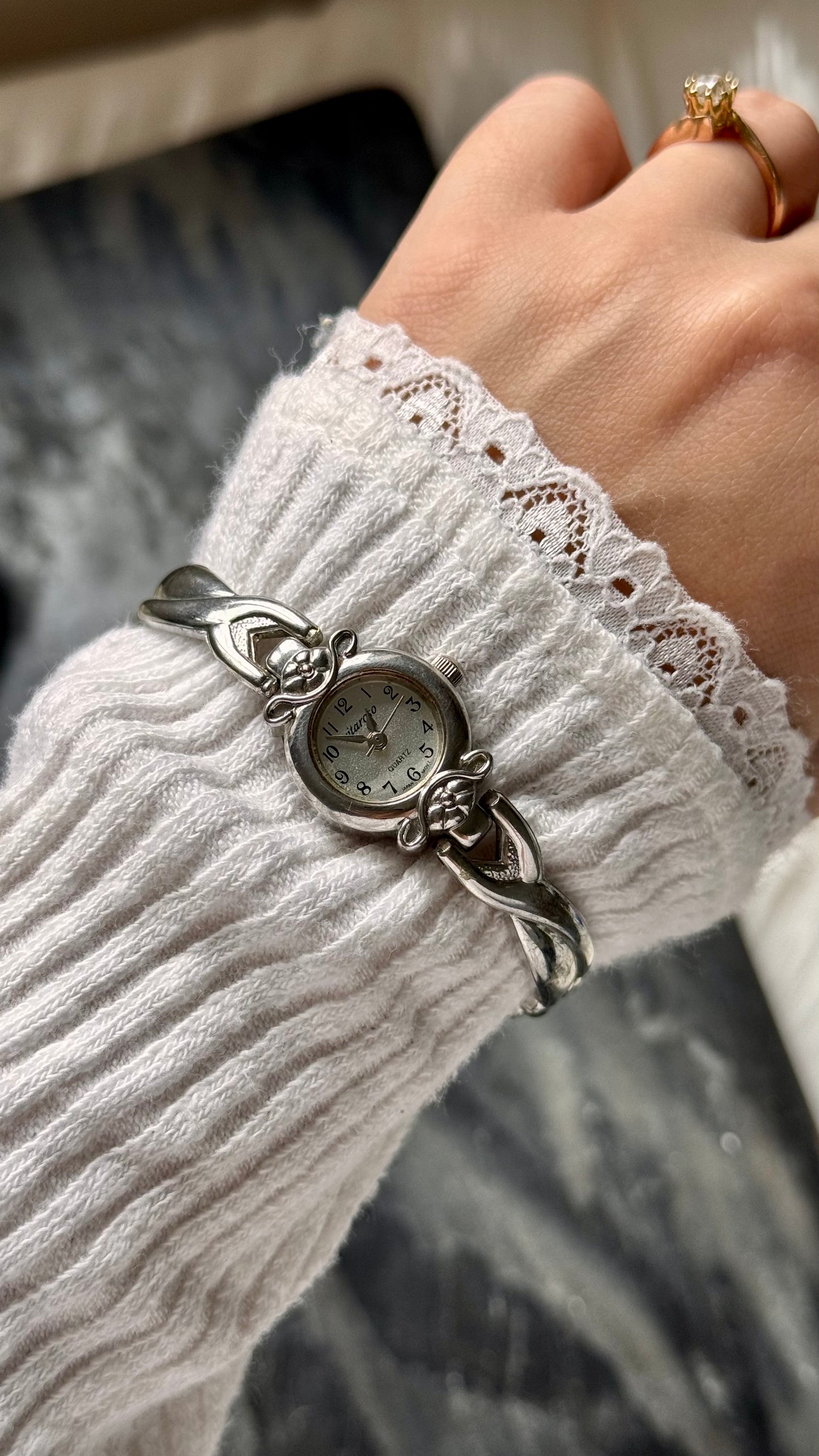 Y2k Vitaroso vintage watch 2000s