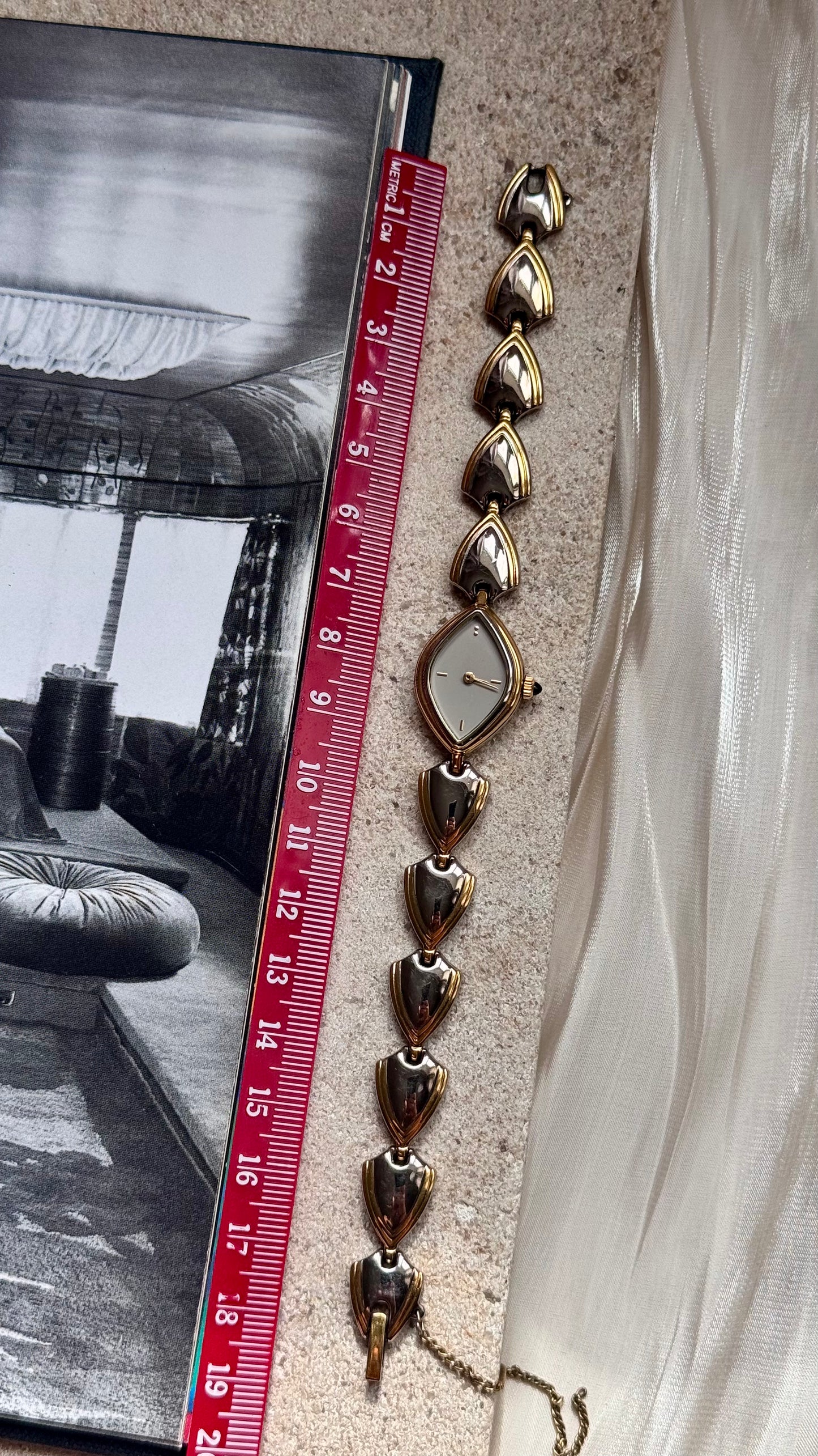 Pola by Citizen vintage watch