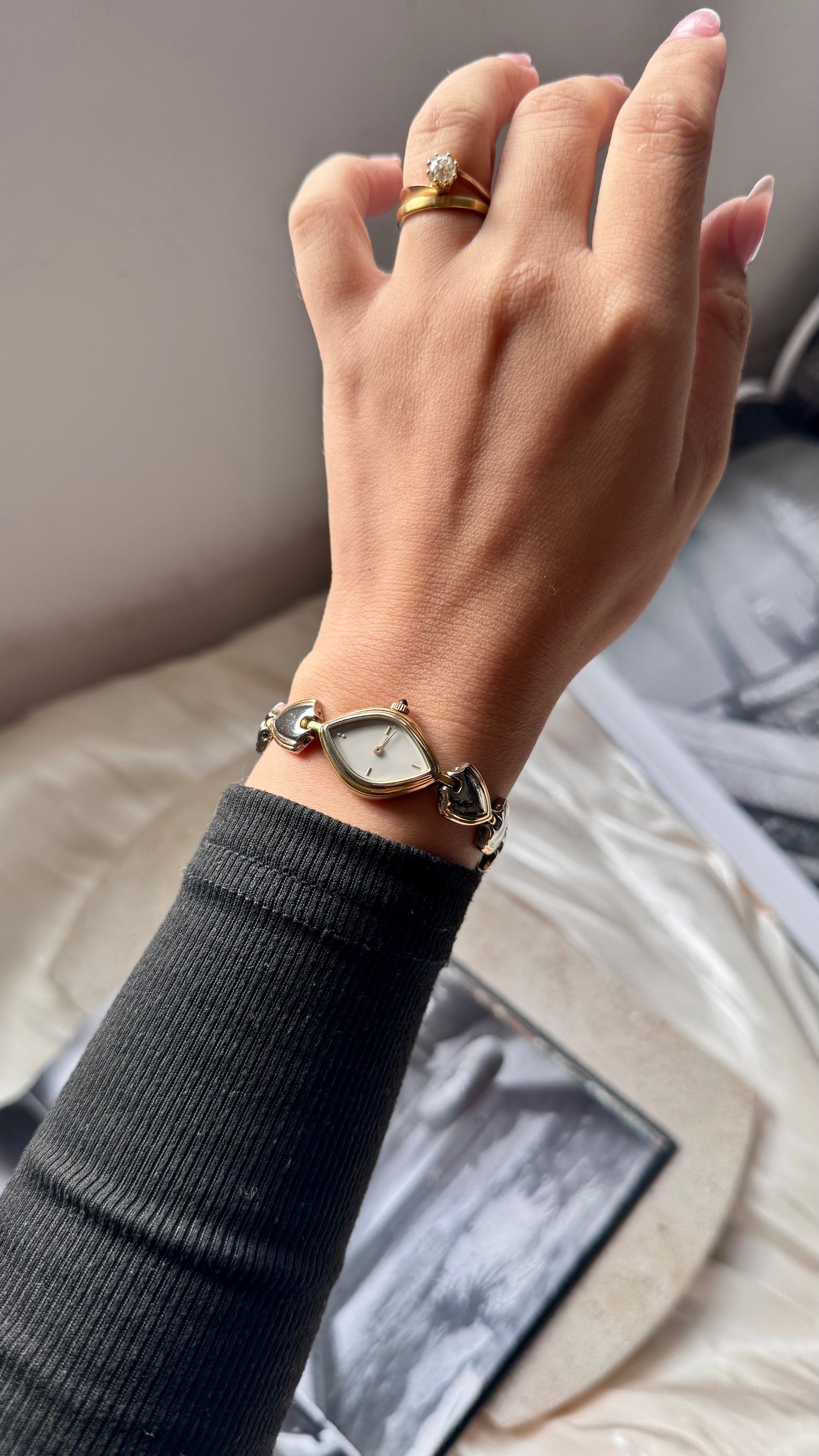 Pola by Citizen vintage watch