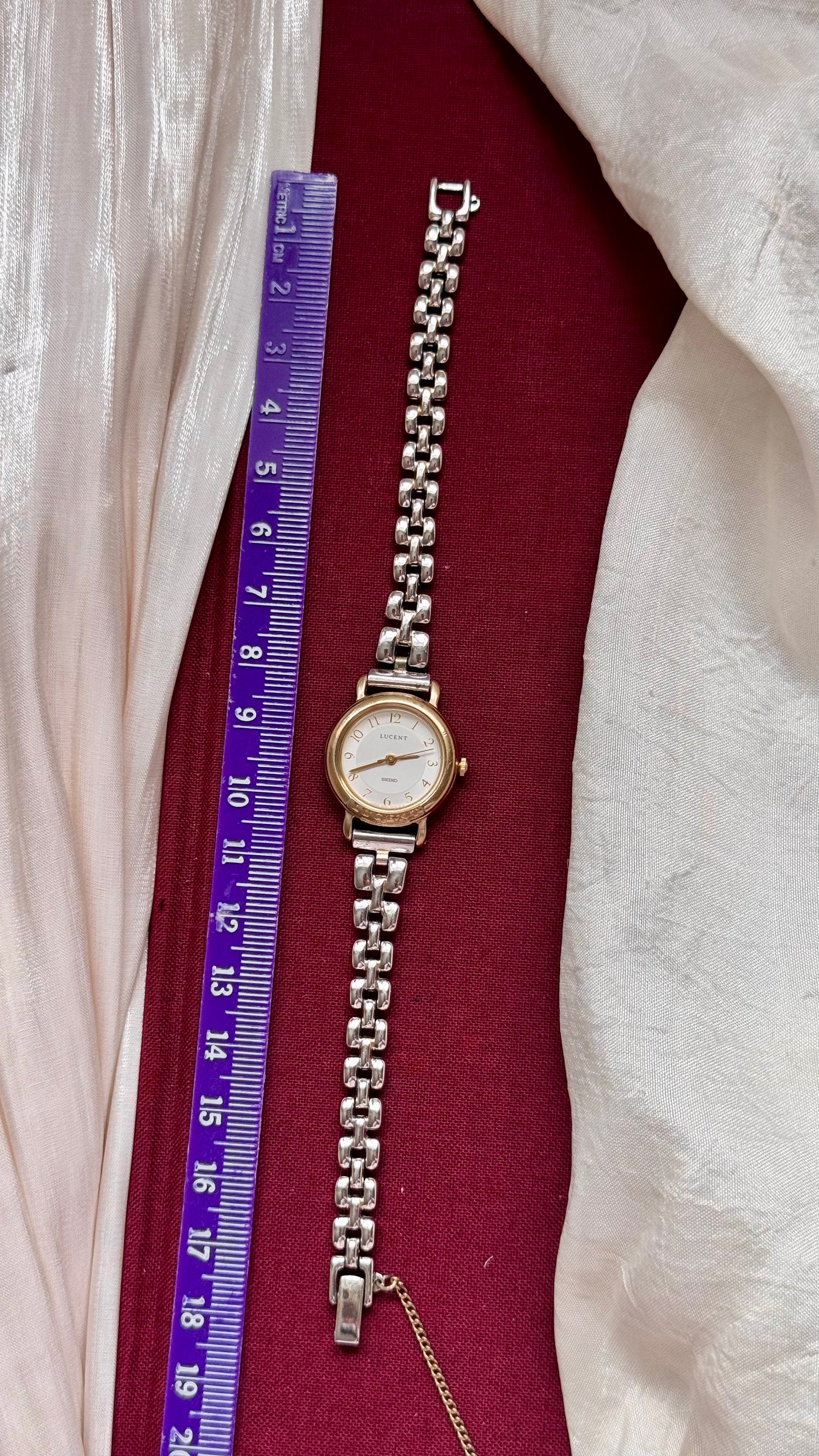 1991 Vintage Seiko Lucent Watch