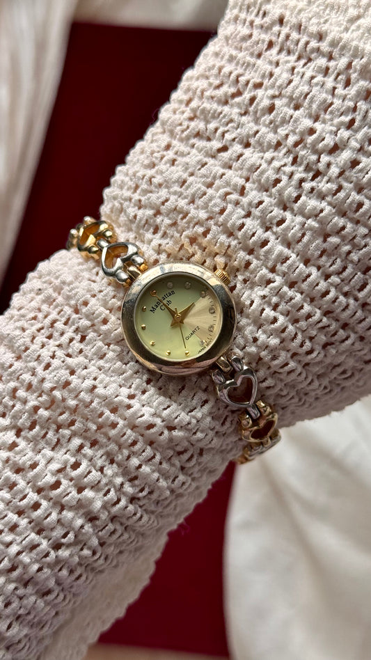 Vintage Manhattan Club Watch 1990s