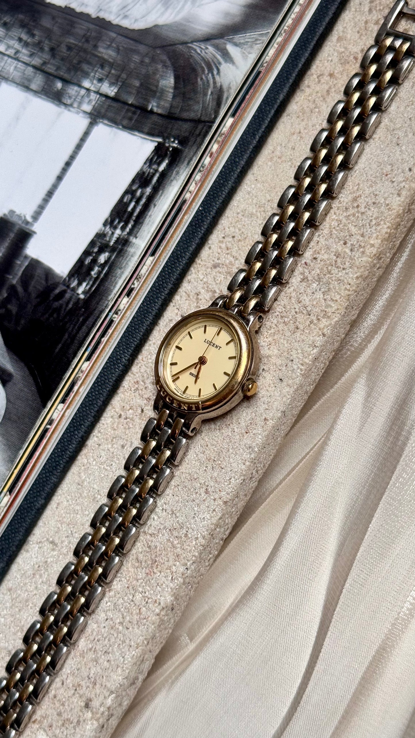 Seiko Lucent vintage watch 1992