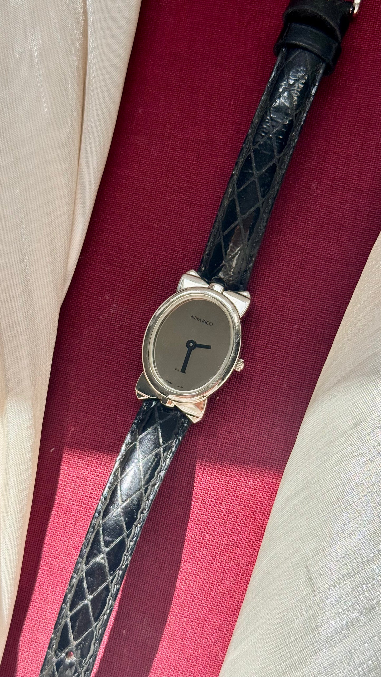 Nina Ricci 1980s Vintage Watch - Original leather + buckle