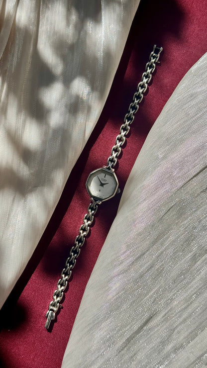 Citizen Dainty Bracelet Vintage Watch 1990s