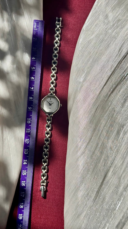 Citizen Dainty Bracelet Vintage Watch 1990s
