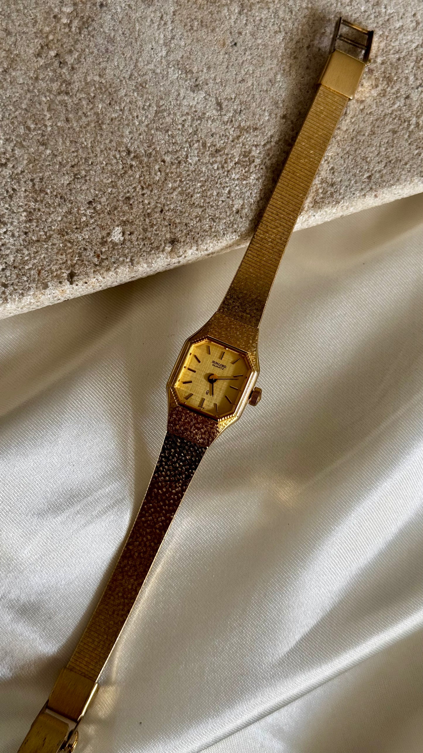 Vintage Seiko Sunlord Watch 1986, gold plated, mint condition