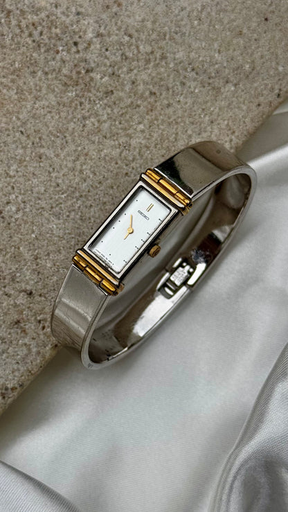 Super Rare Seiko Vintage Bangle Tank Watch 1996