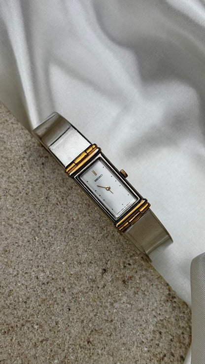 Super Rare Seiko Vintage Bangle Tank Watch 1996