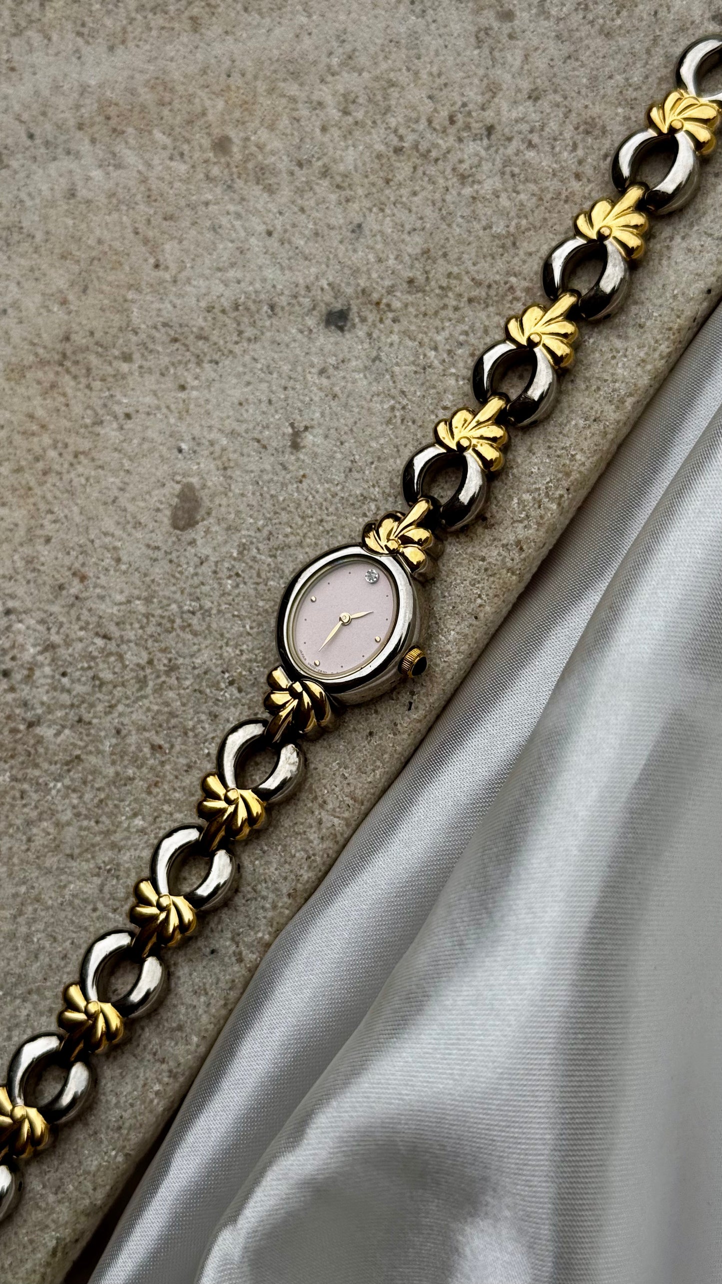 Art Deco Vintage Noevir Watch 1990s - Gold Plated